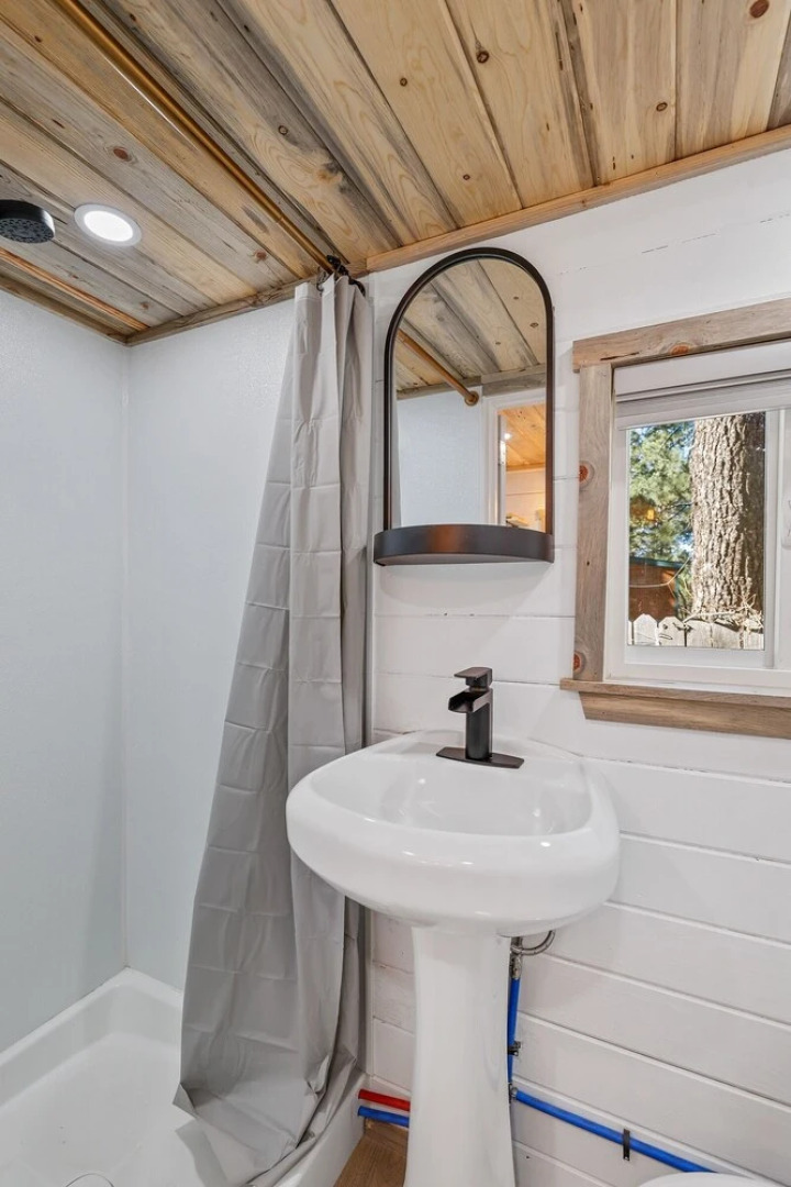 Tiny House! Quiet, Pine Trees, Private, Close to Grand Canyon, Sedona, Oak Creek Just off I17 by Redawning