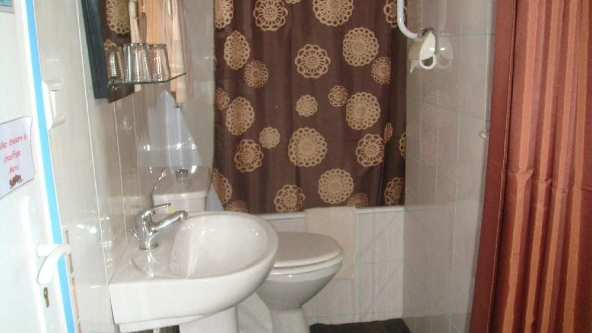 Hôtel Regia (ex - Hôtel du Rail)