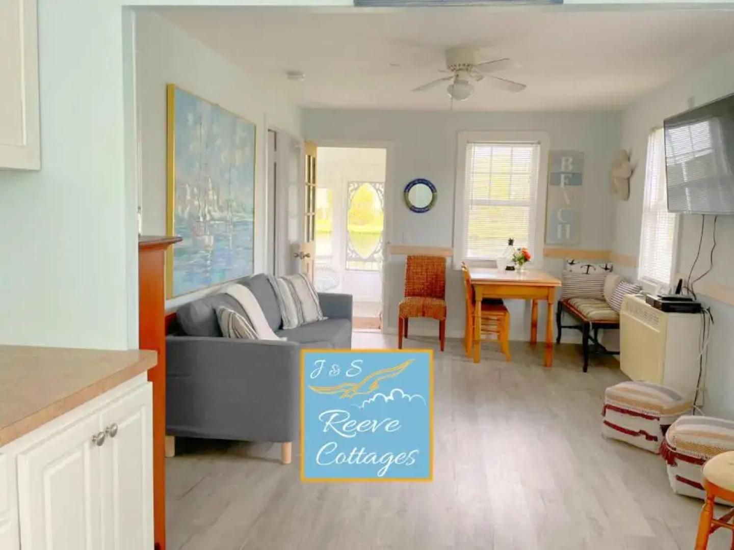 Premier Waterfront Cottage 2