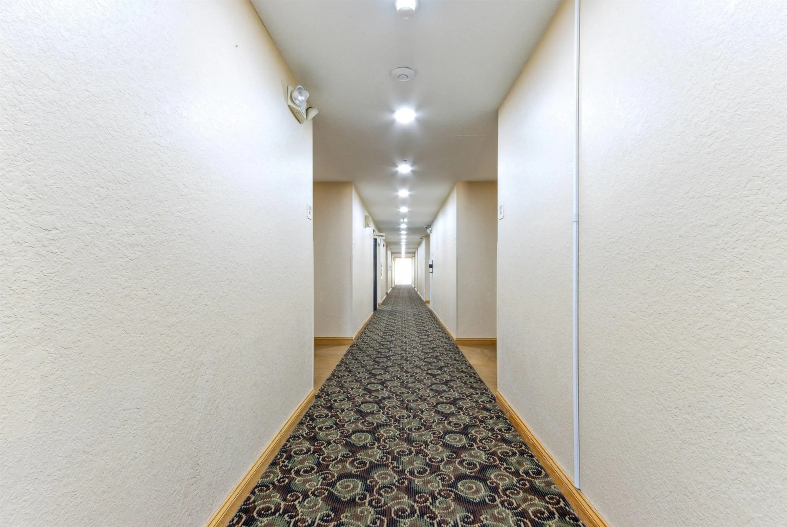 Super 8 by Wyndham Uniontown PA