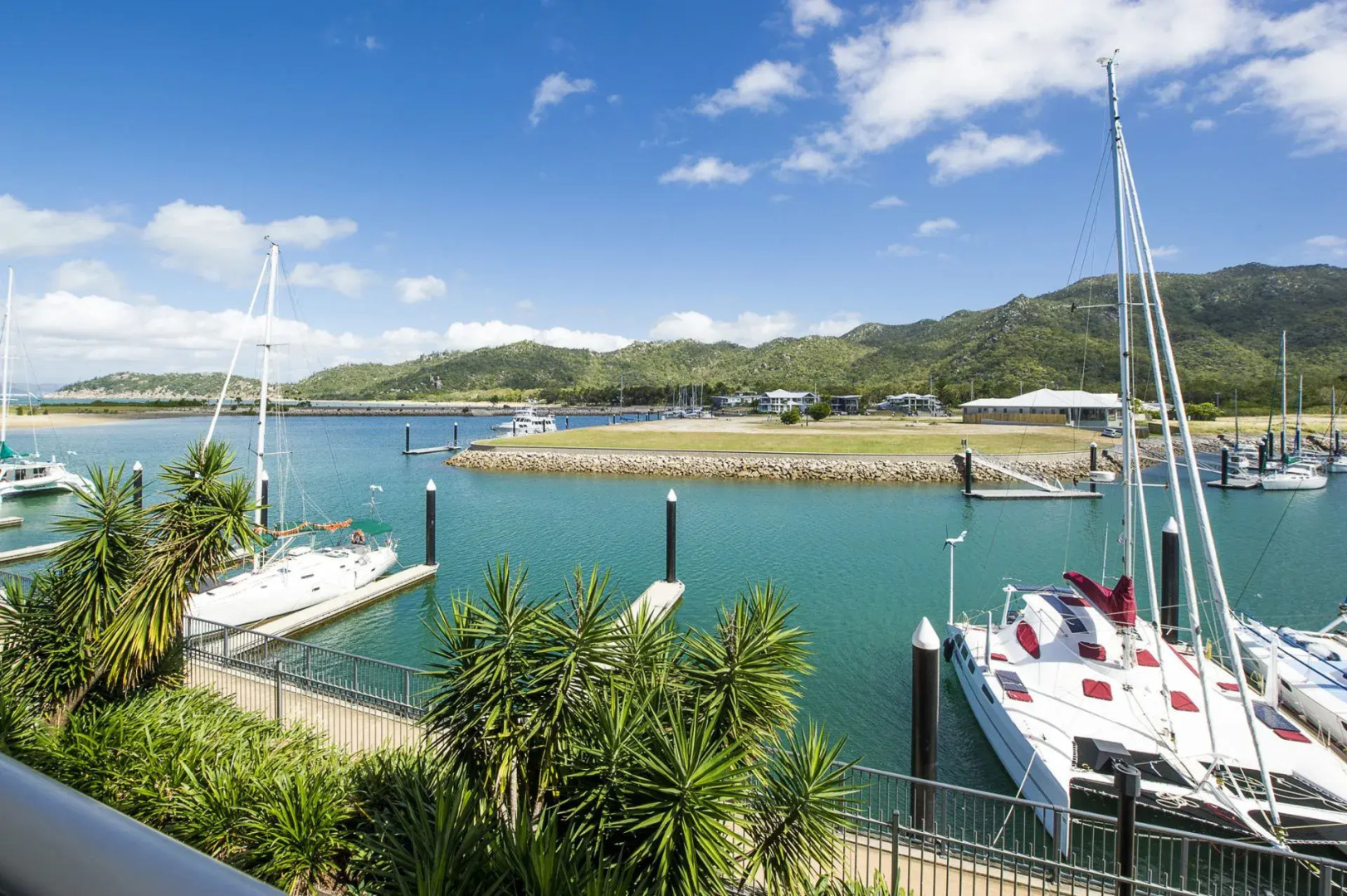 Blue on Blue Superior Studio Room 1221