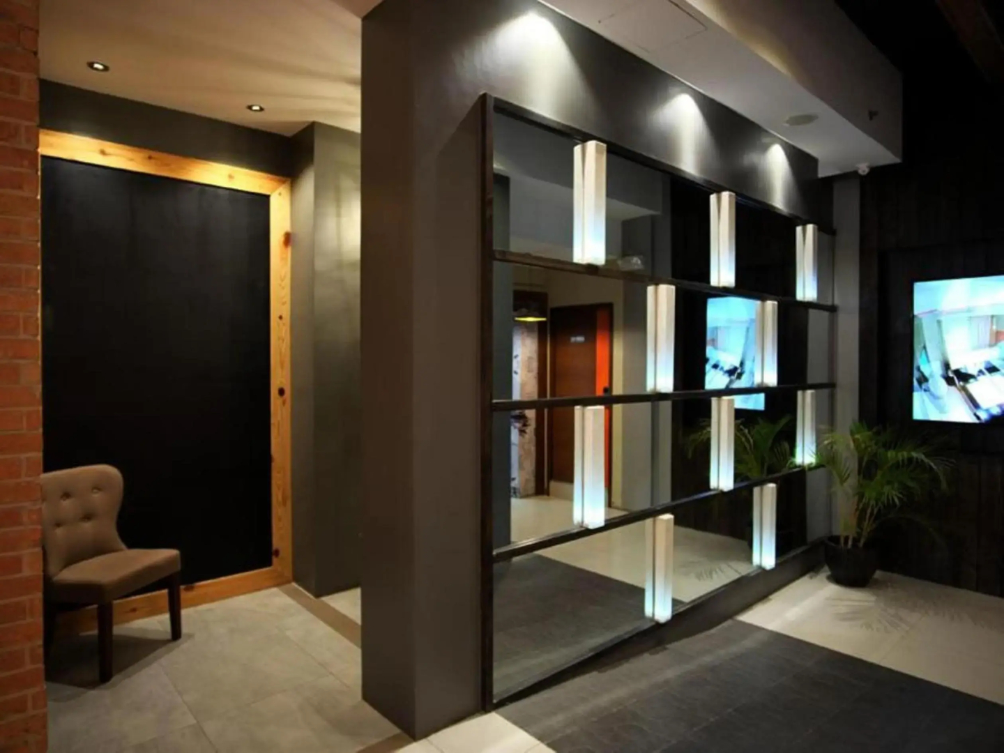Cuarto Hotel