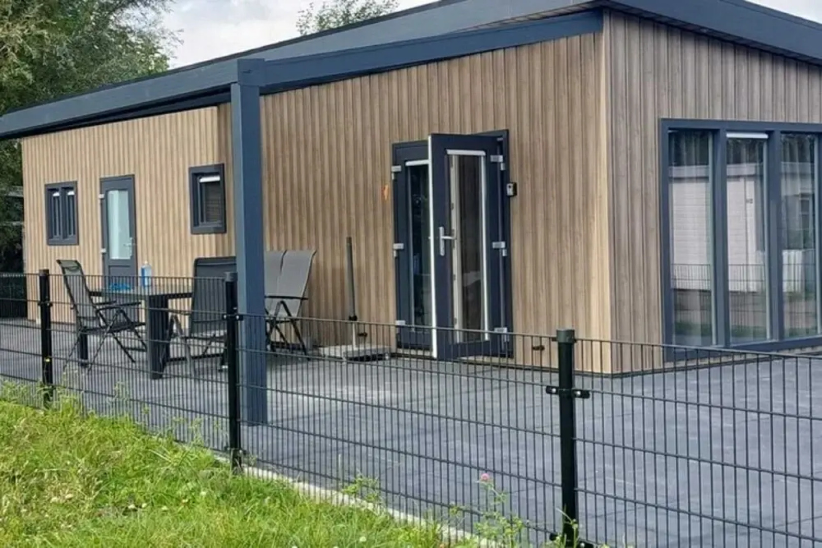 Holiday Home in Molenschot Near Nature Reserves