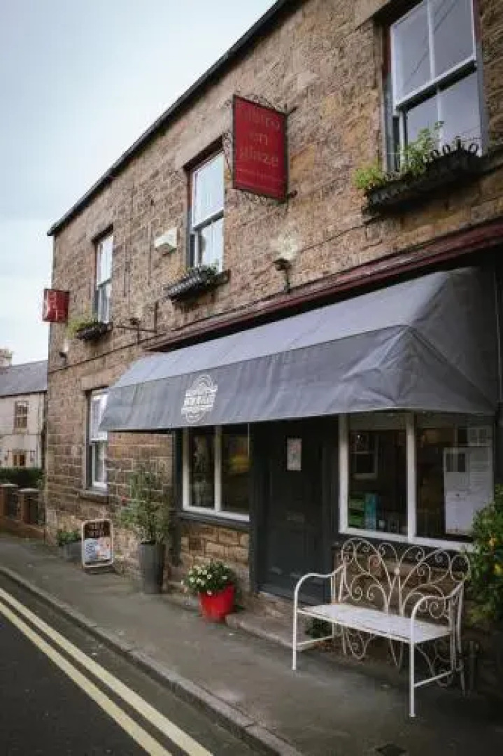 Laburnum Guest House at Bistro Englaze