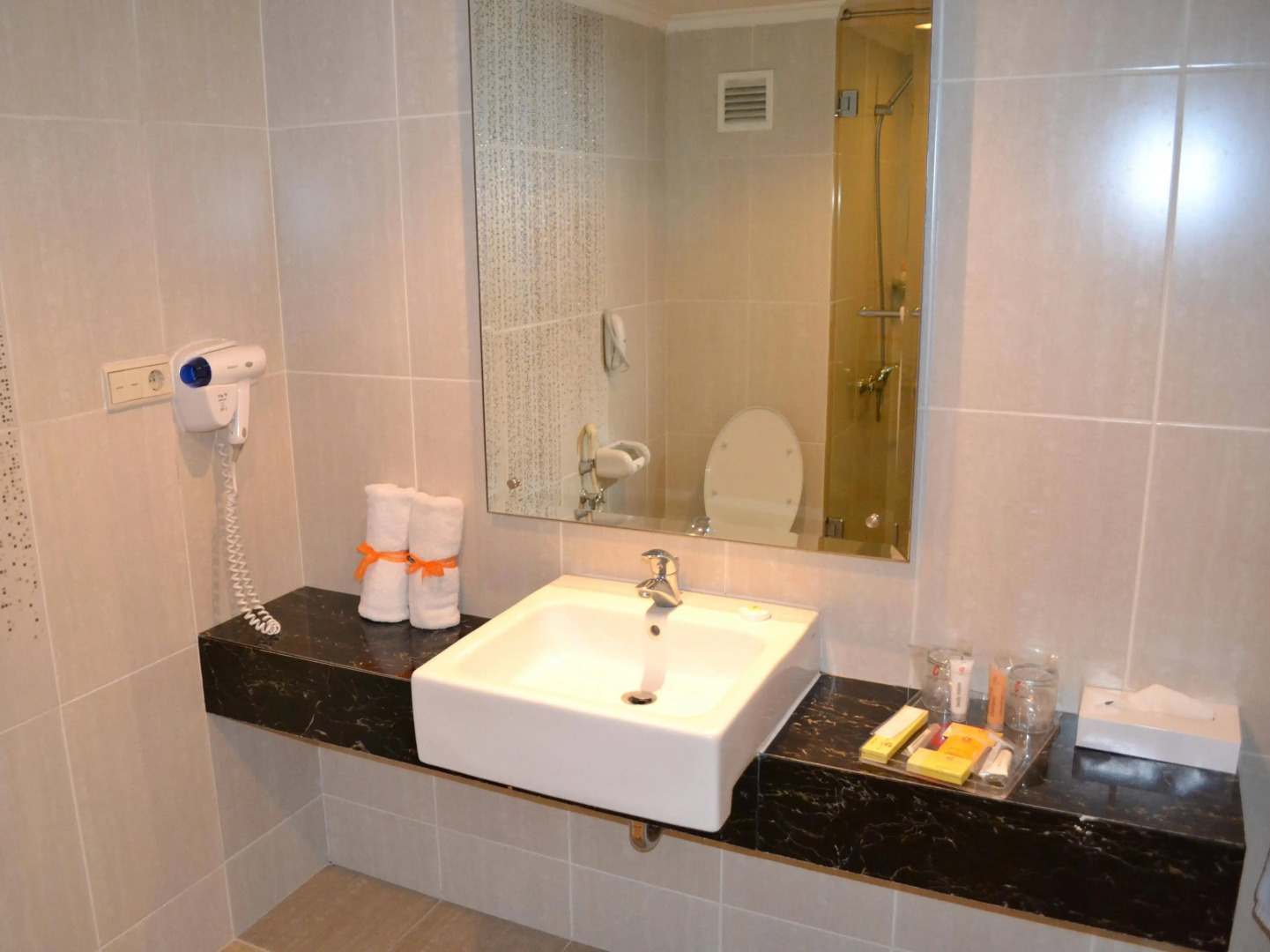 Artotel Gelora Senayan Jakarta