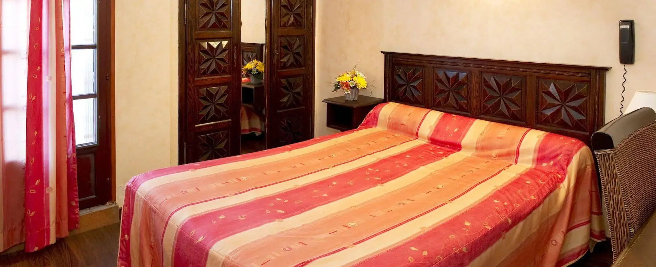 HOTEL Les Peyrières