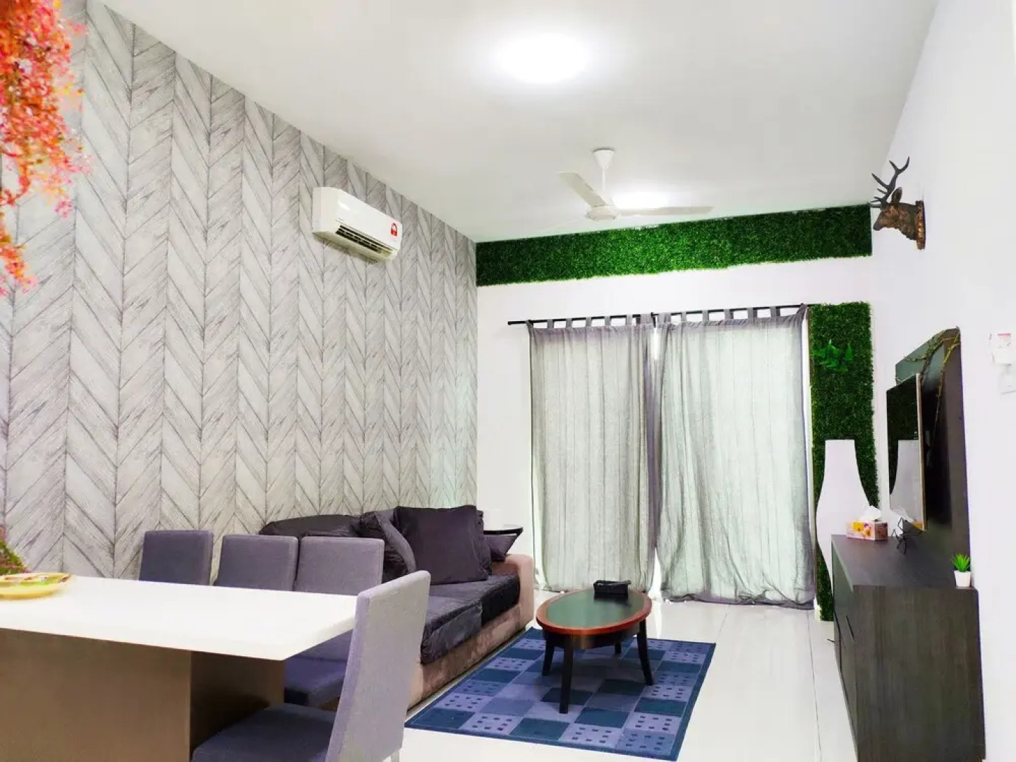 La Thea Residences - Spacious Balcony