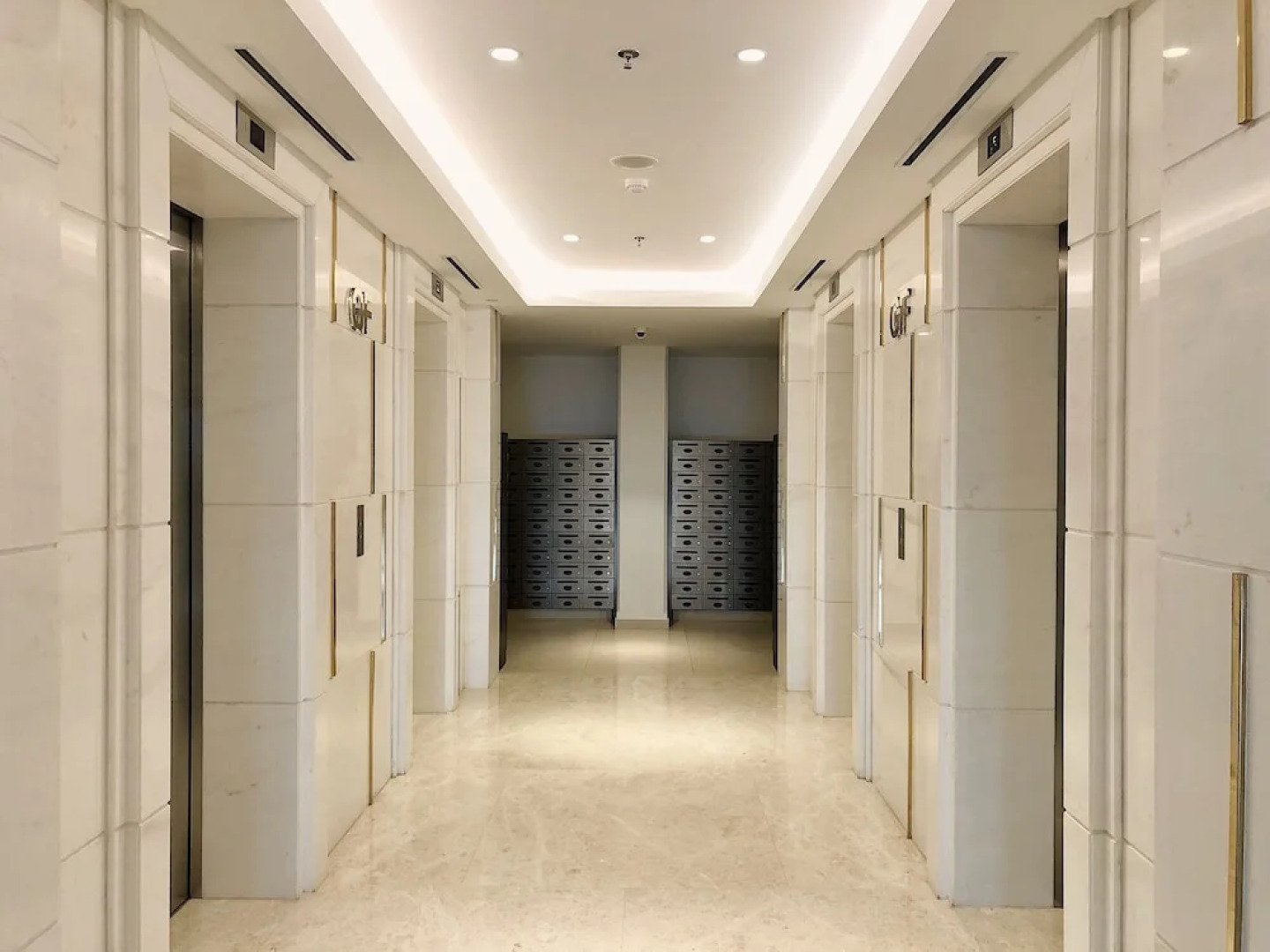 Gold Coast PIK Sea View Apartments by LongeSuites