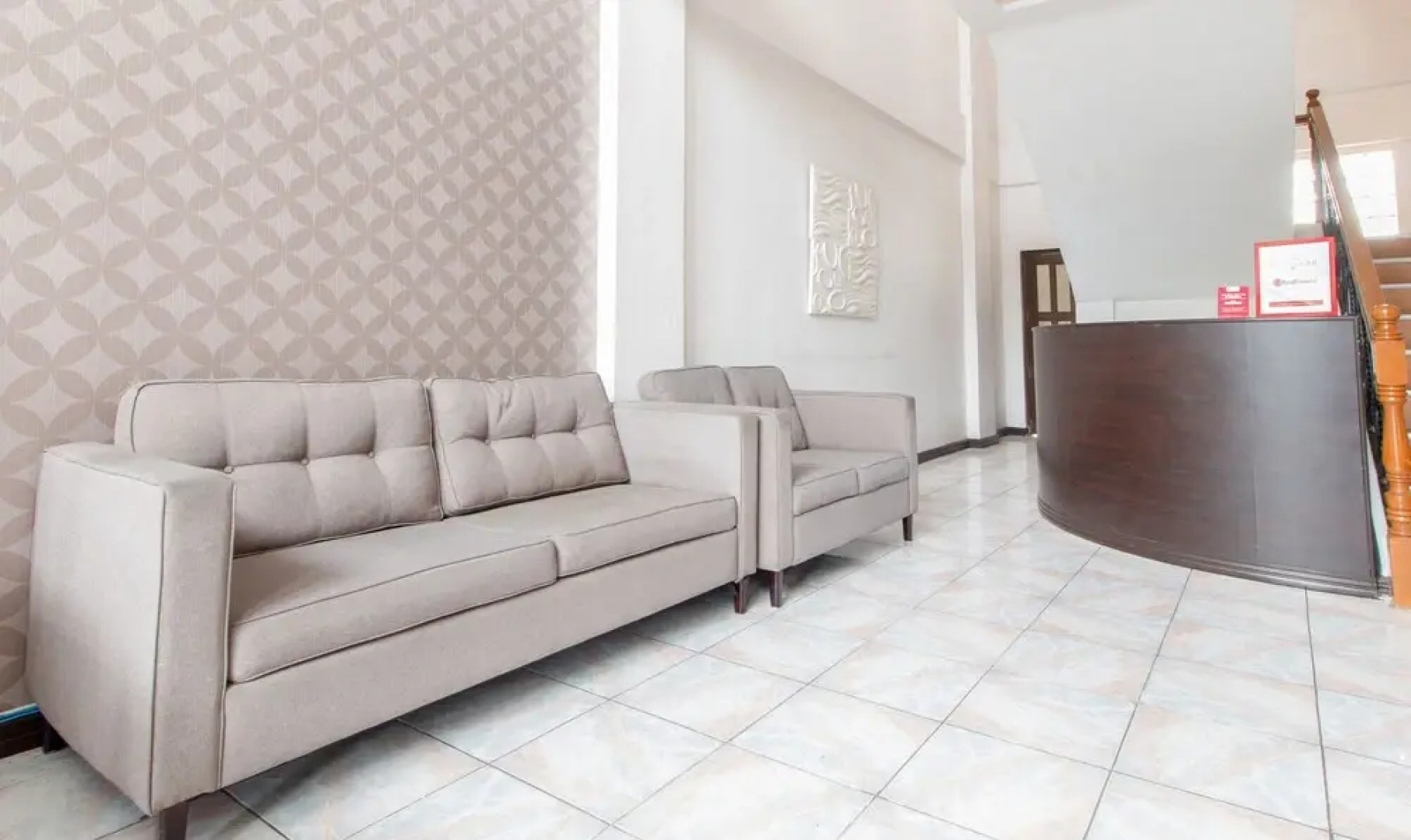 RedDoorz @ Km 50 Aguinaldo Highway Tagaytay - Vaccinated Staff