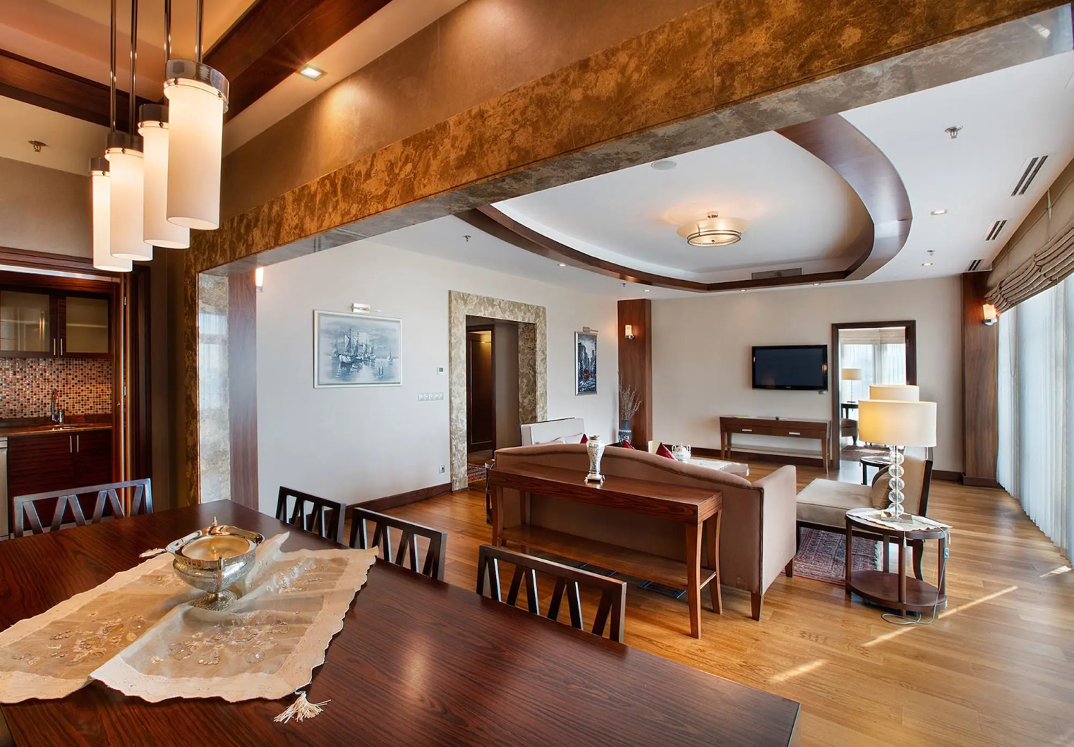 DoubleTree by Hilton Hotel Van