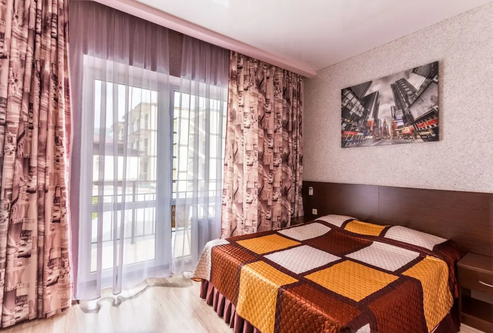 На Советов 6