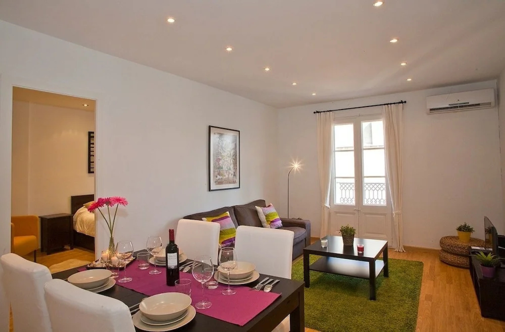 Central Apartment with Terrace