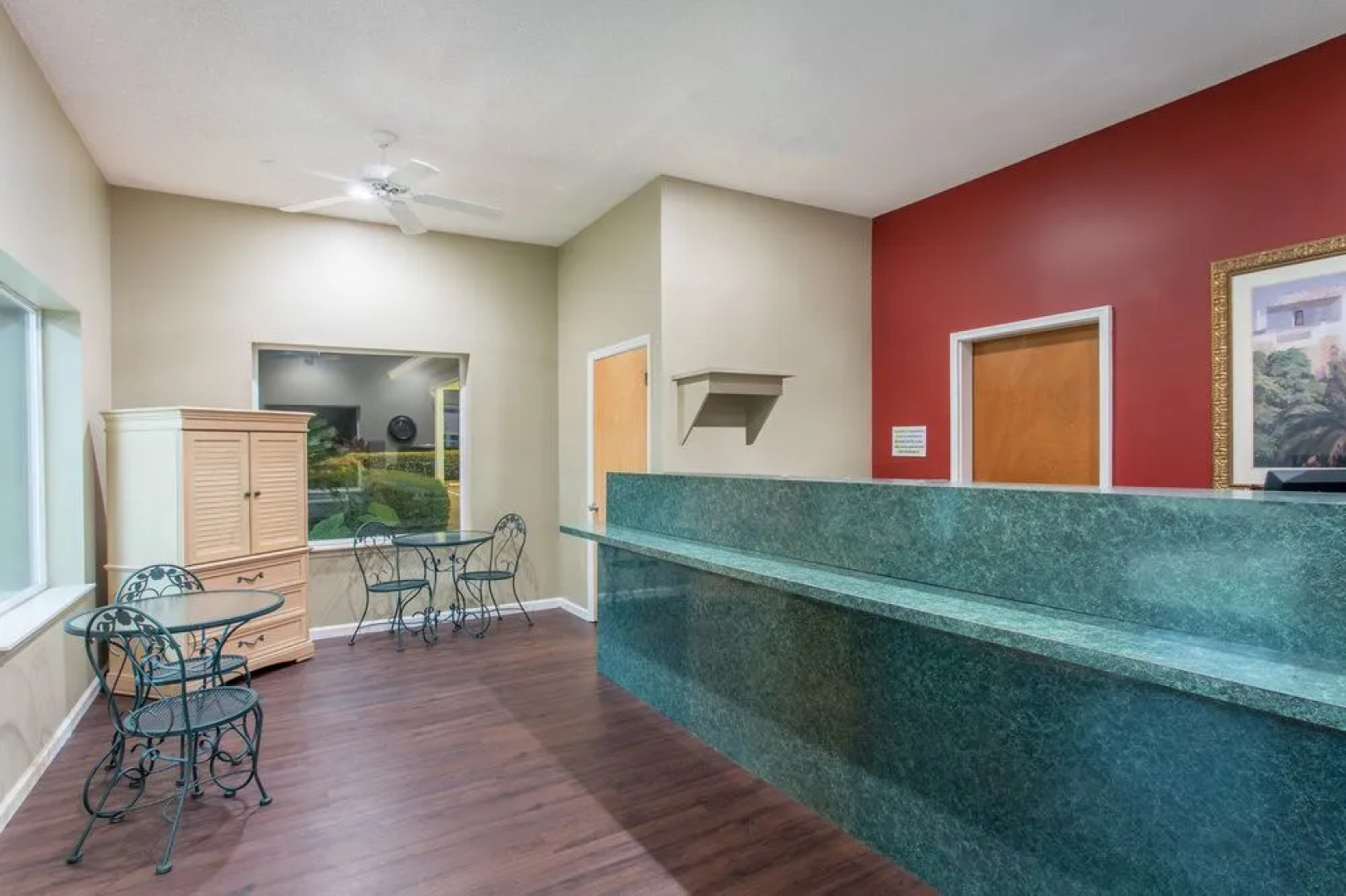 Super 8 Motel - Monticello