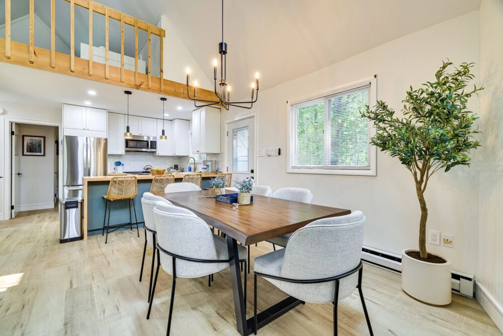 Lake Access, Fire Pit & Game Room: Poconos Gem