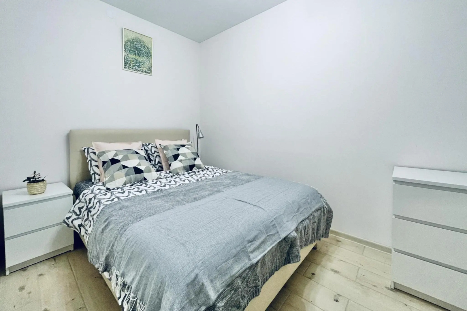 Vegas apartments (Вегас апартментс) на проспекте Гагарина 101 корпус 1