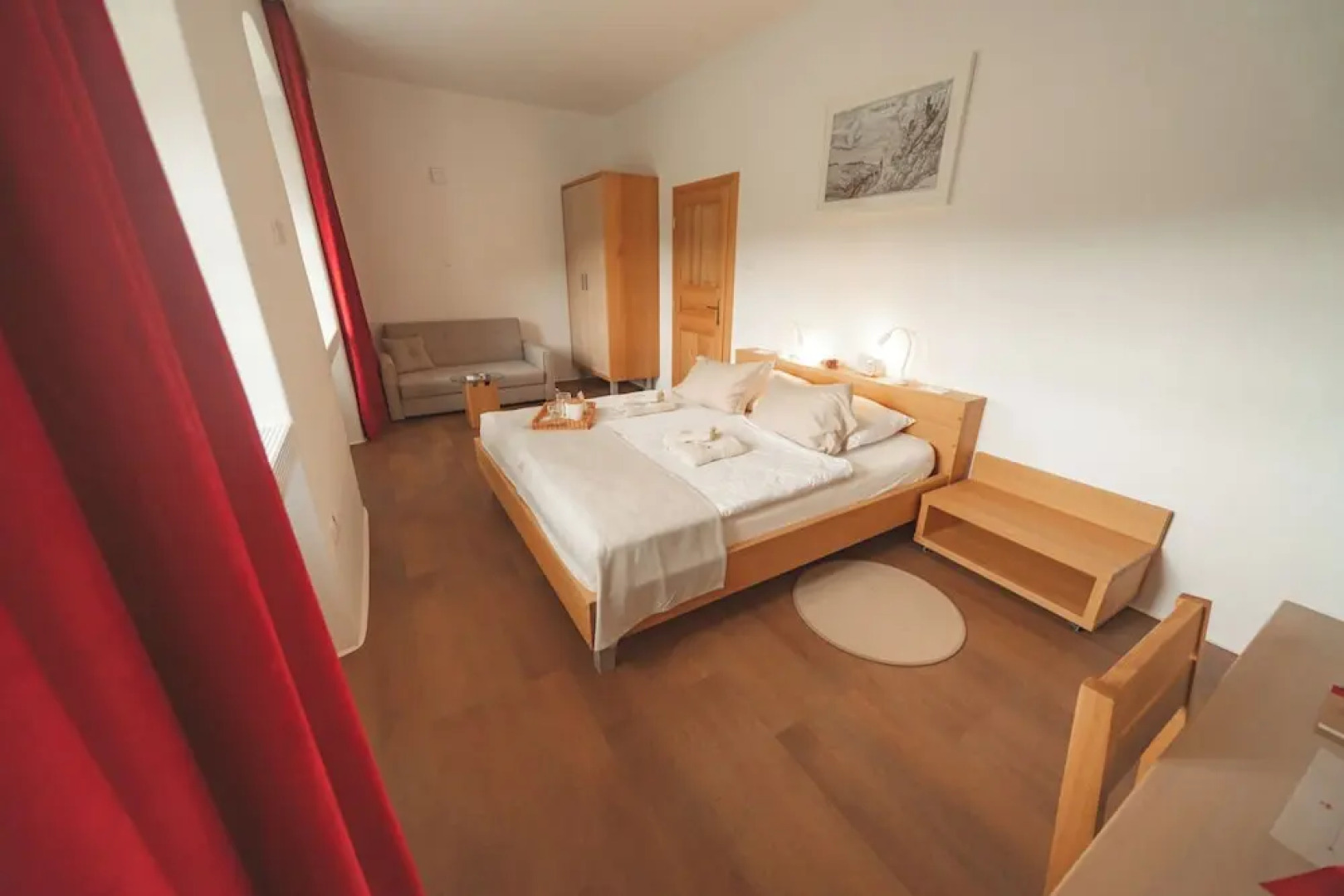 Rooms & Apartments Podsreda Castle