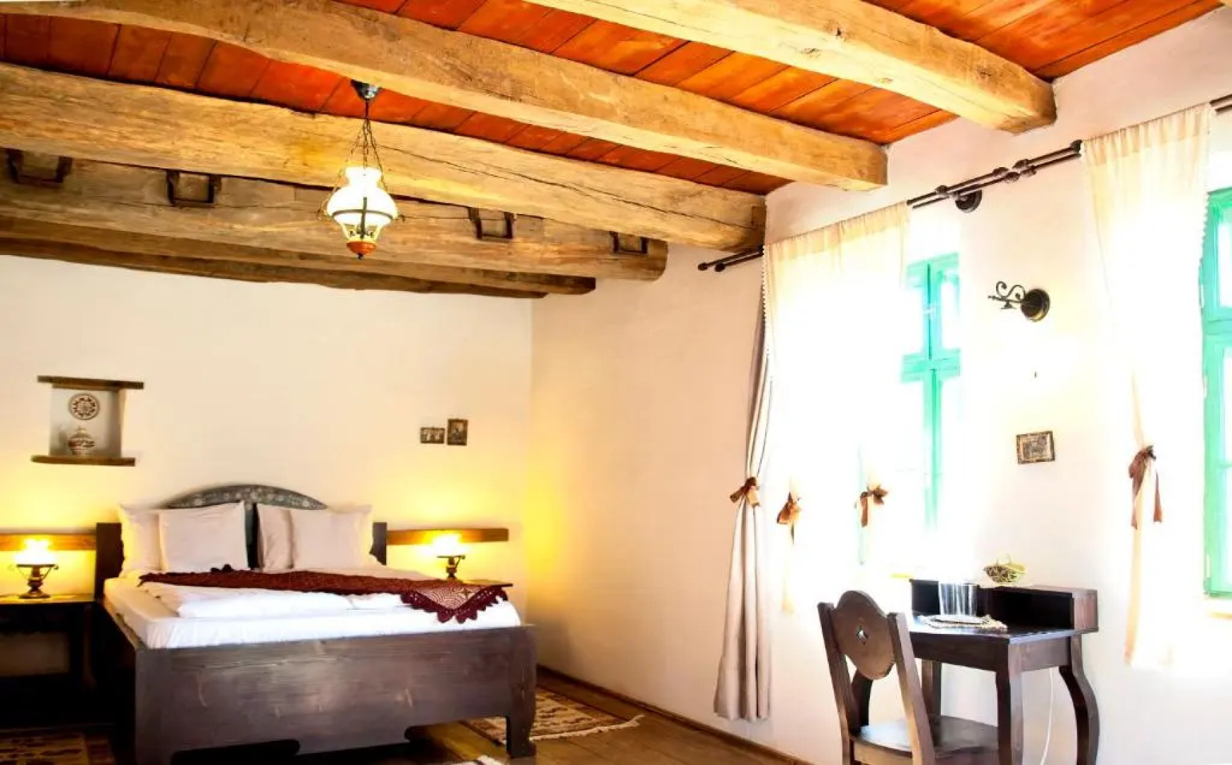 Casa cu zorele, Crit 189