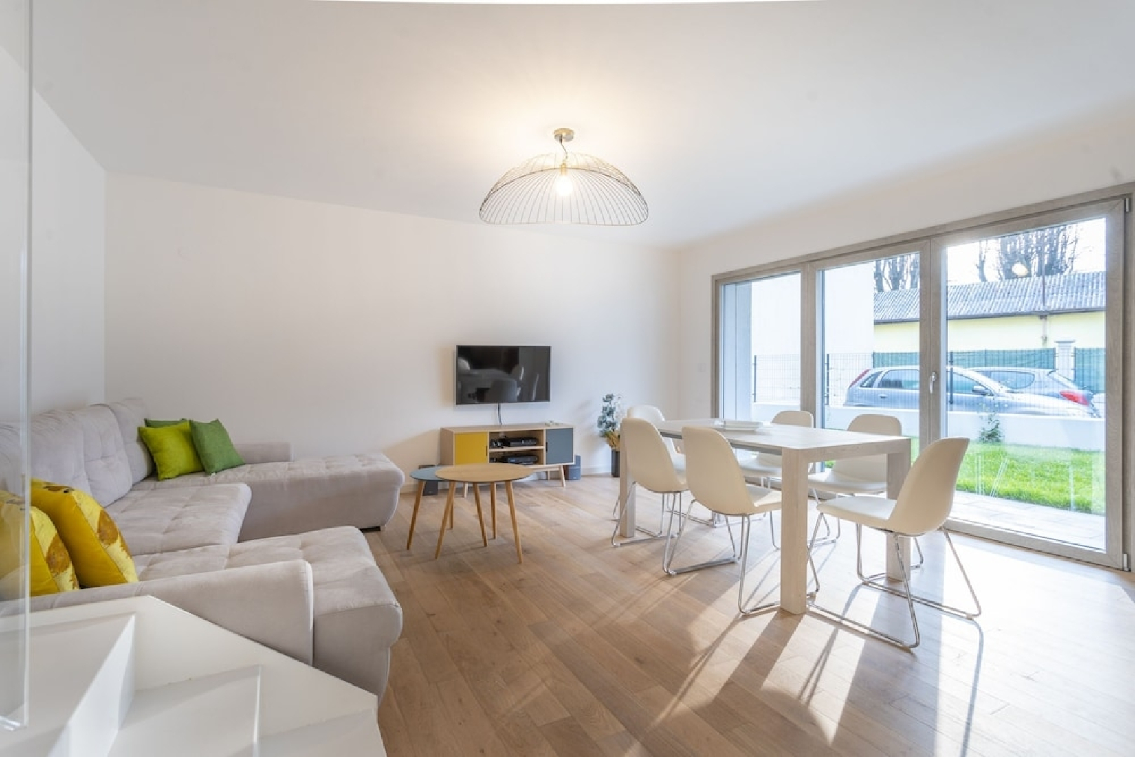 Modern House with Private Garden in Udine