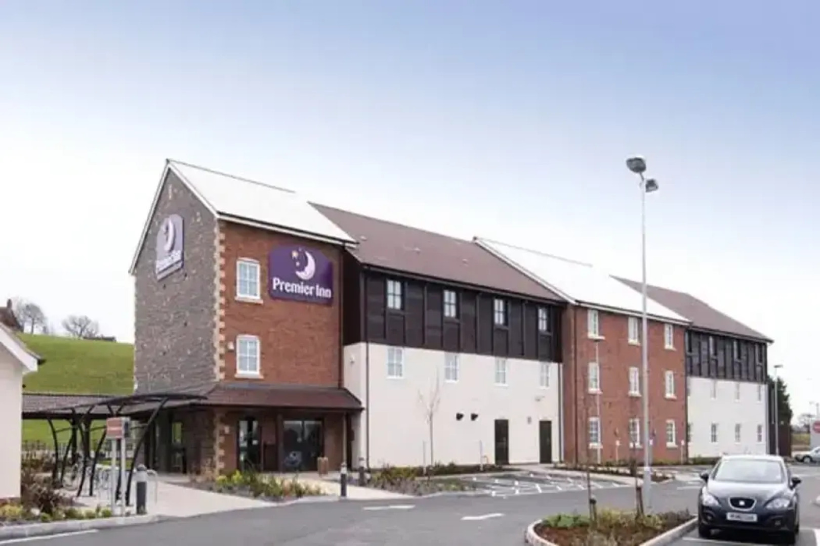Premier Inn Glastonbury