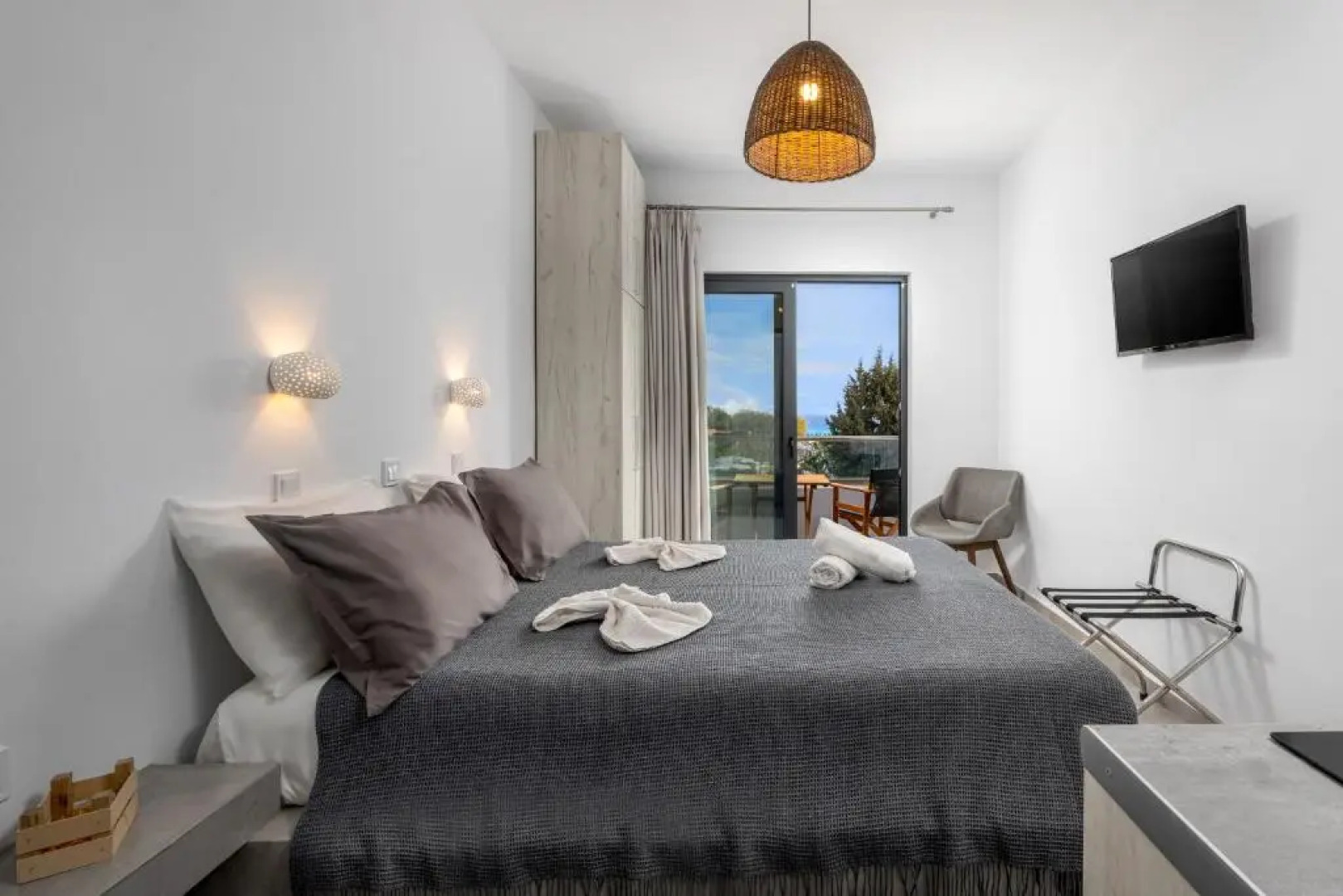 MaΜa's Studio & Apartment