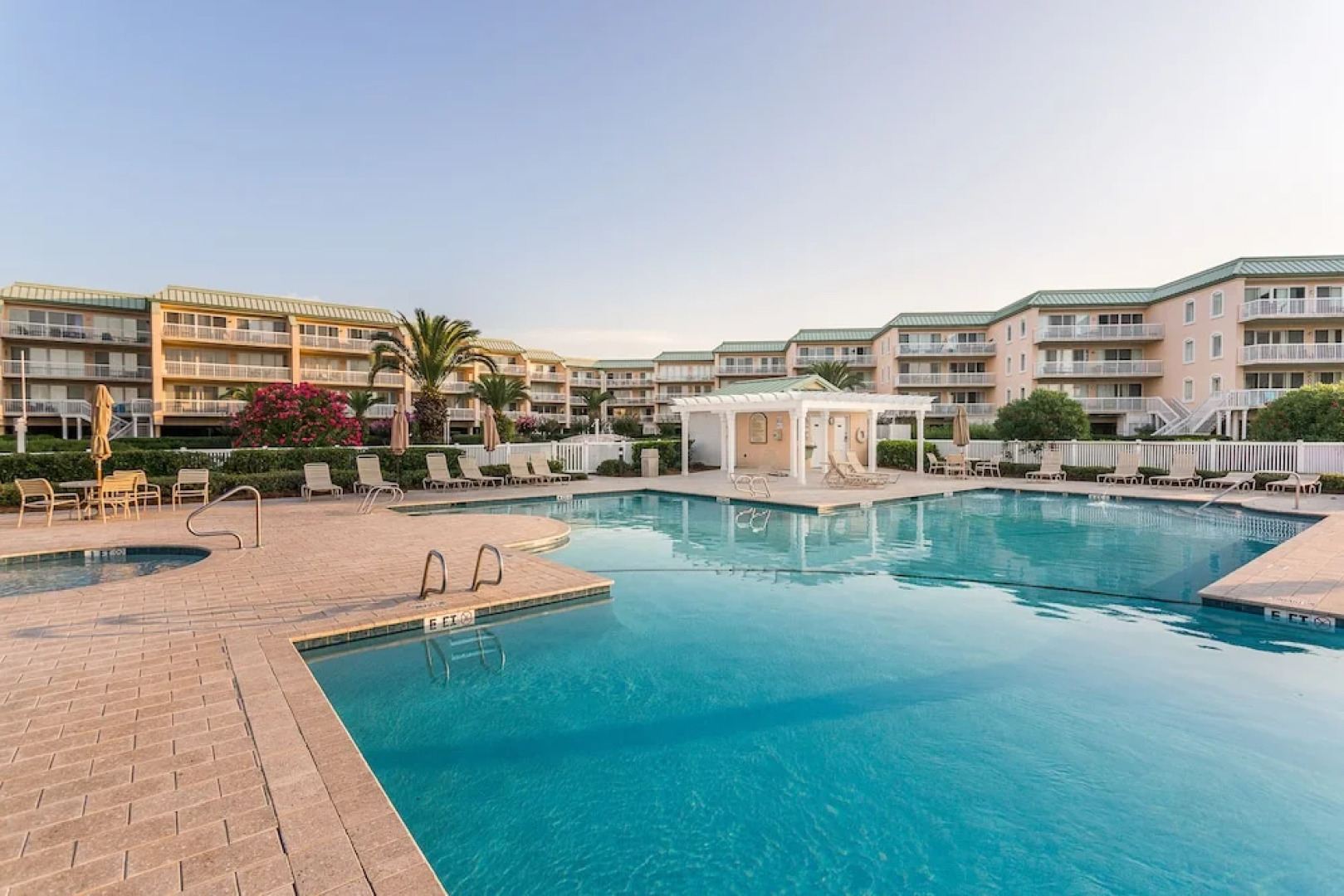 Hodnett Cooper St Simons Grand - 3 Bedroom