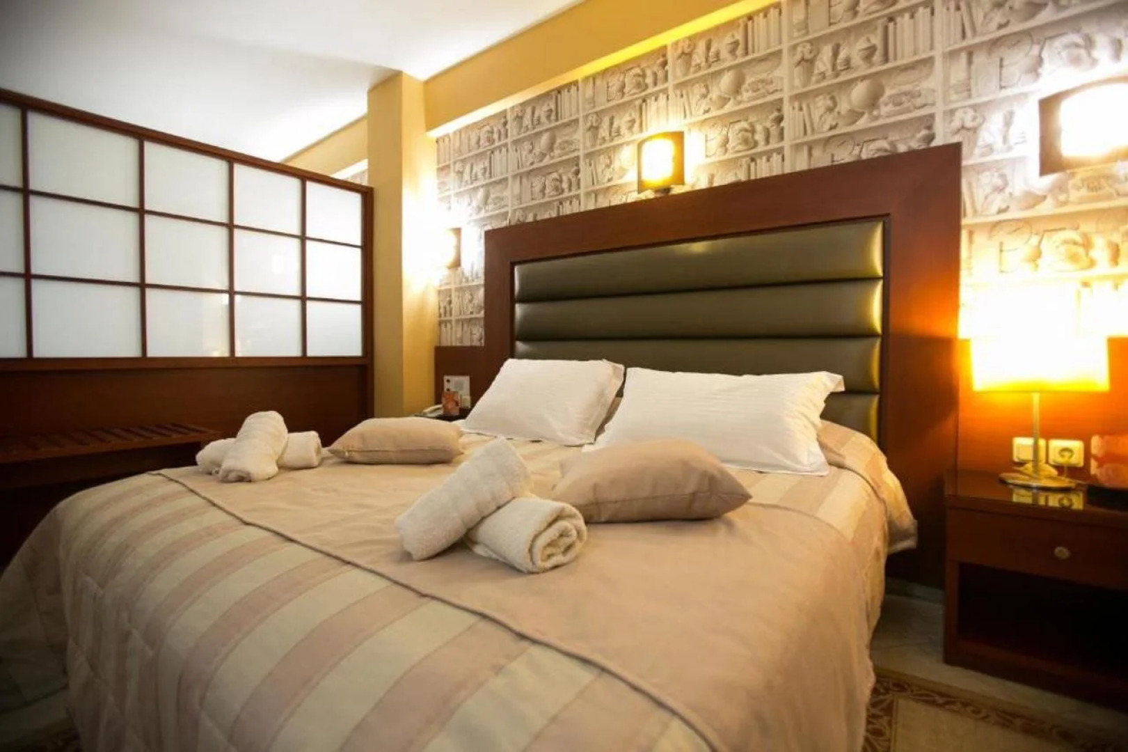 City Life Port Hotel