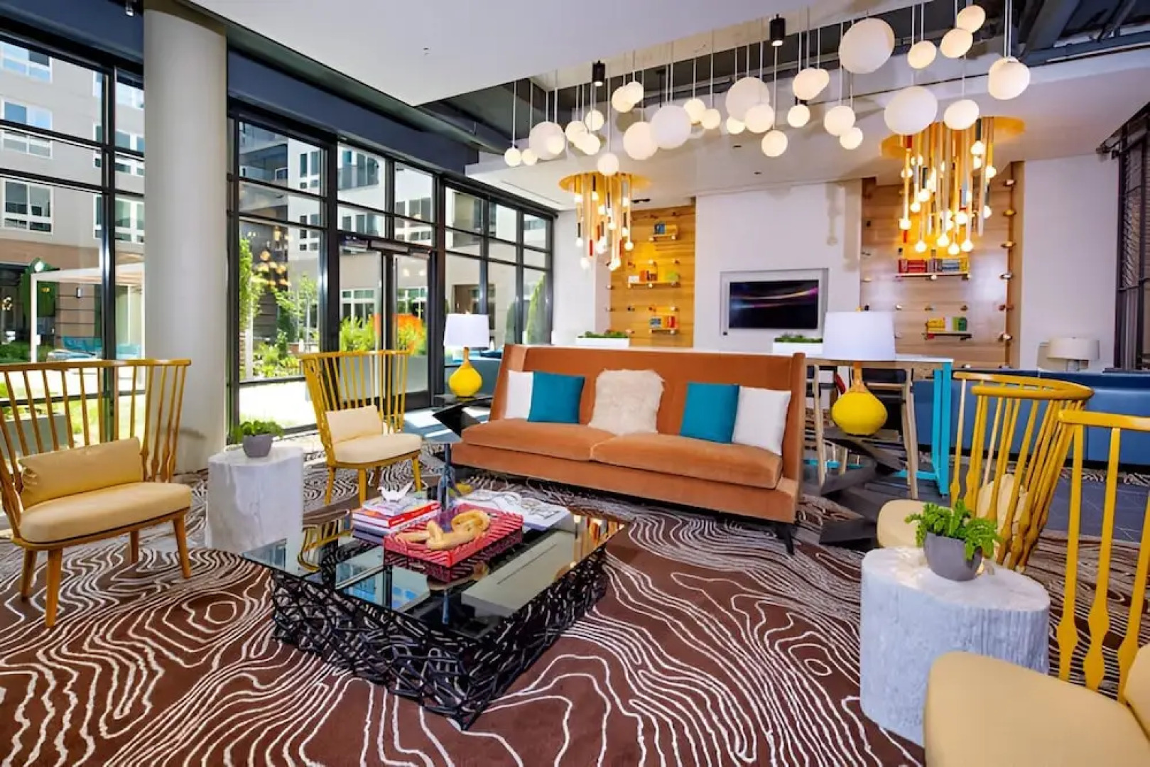 Spacious 2BR Apt with Den W Balcony