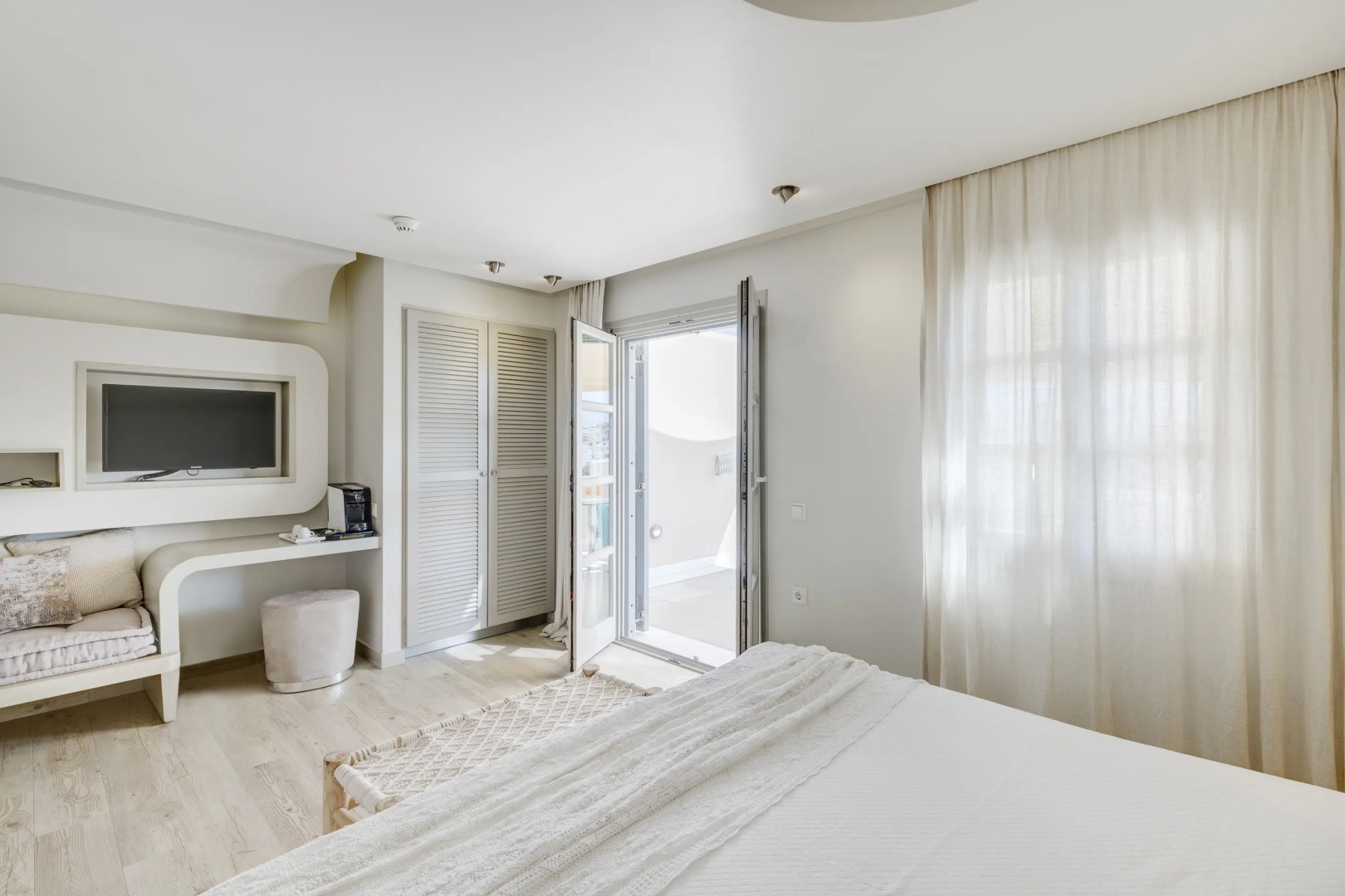 Kouros Art Hotel - Adults Only