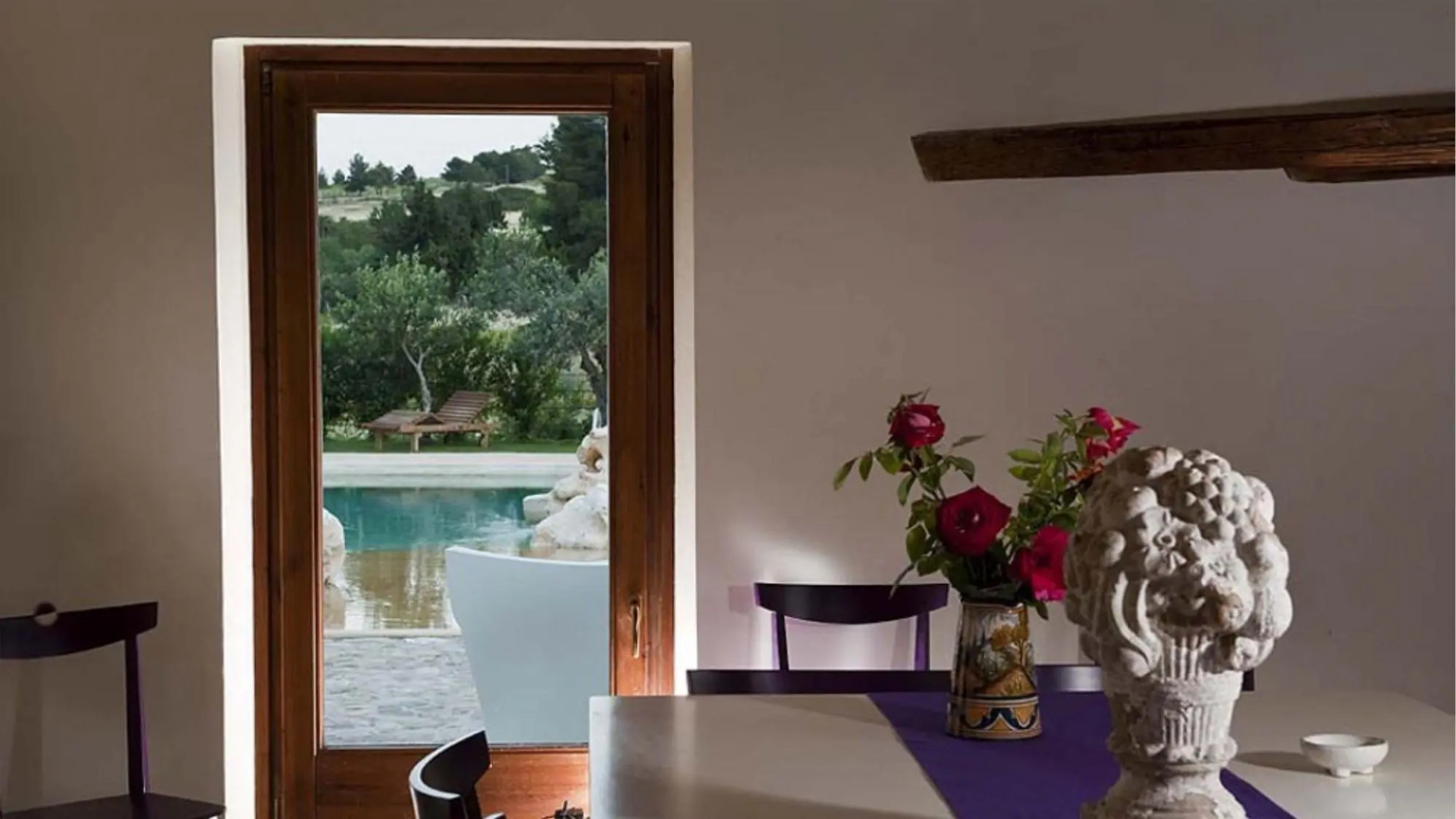 Independent villa up to 16 guests-VILLA DELLO ZINGARO