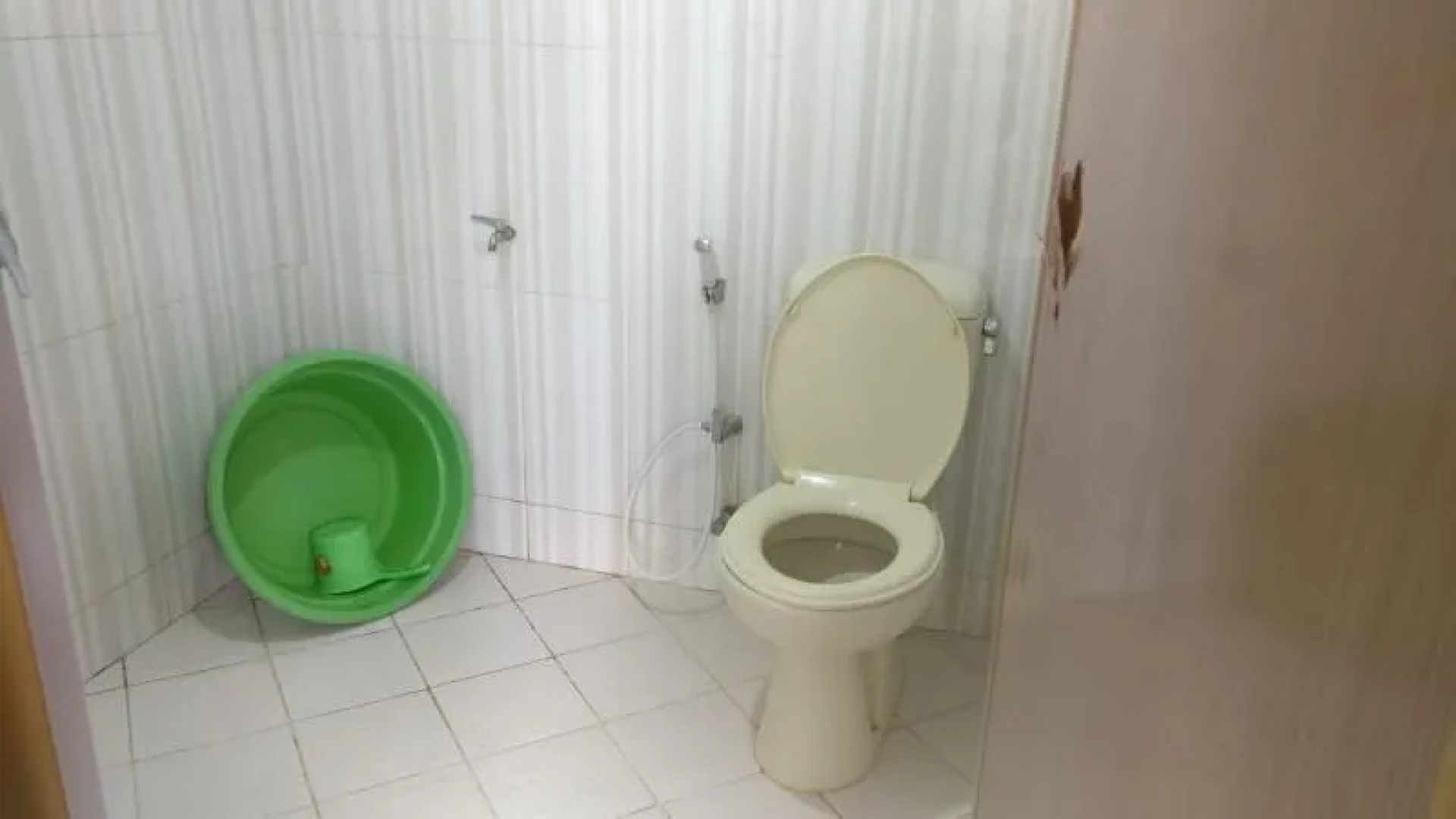 Homestay Mbah Mul by ZUZU