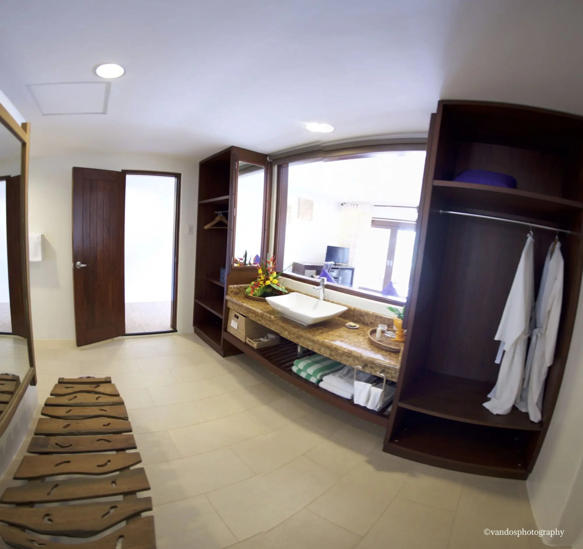 Amun Ini Beach Resort & Spa