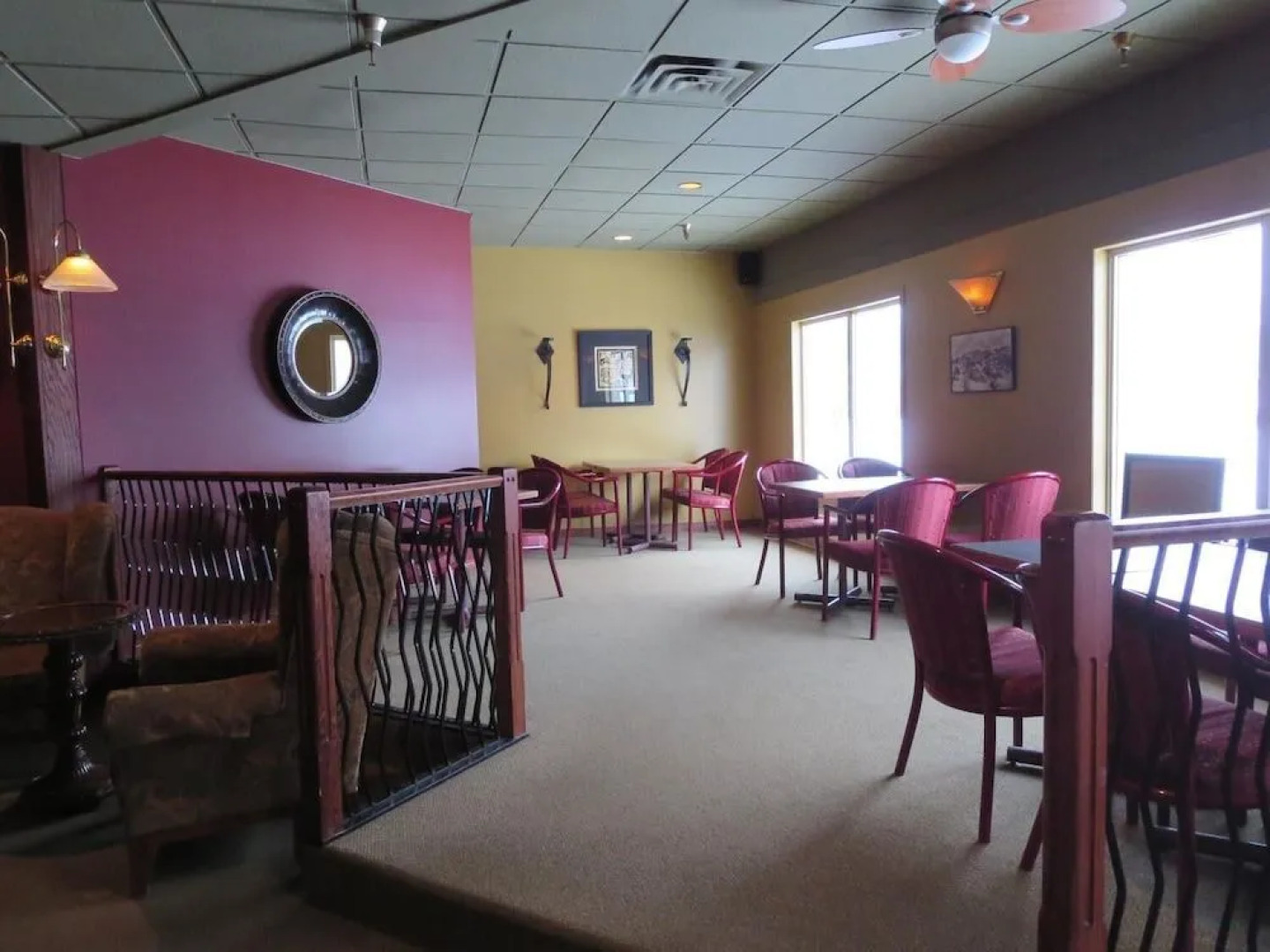 Town and Mountain Hotel