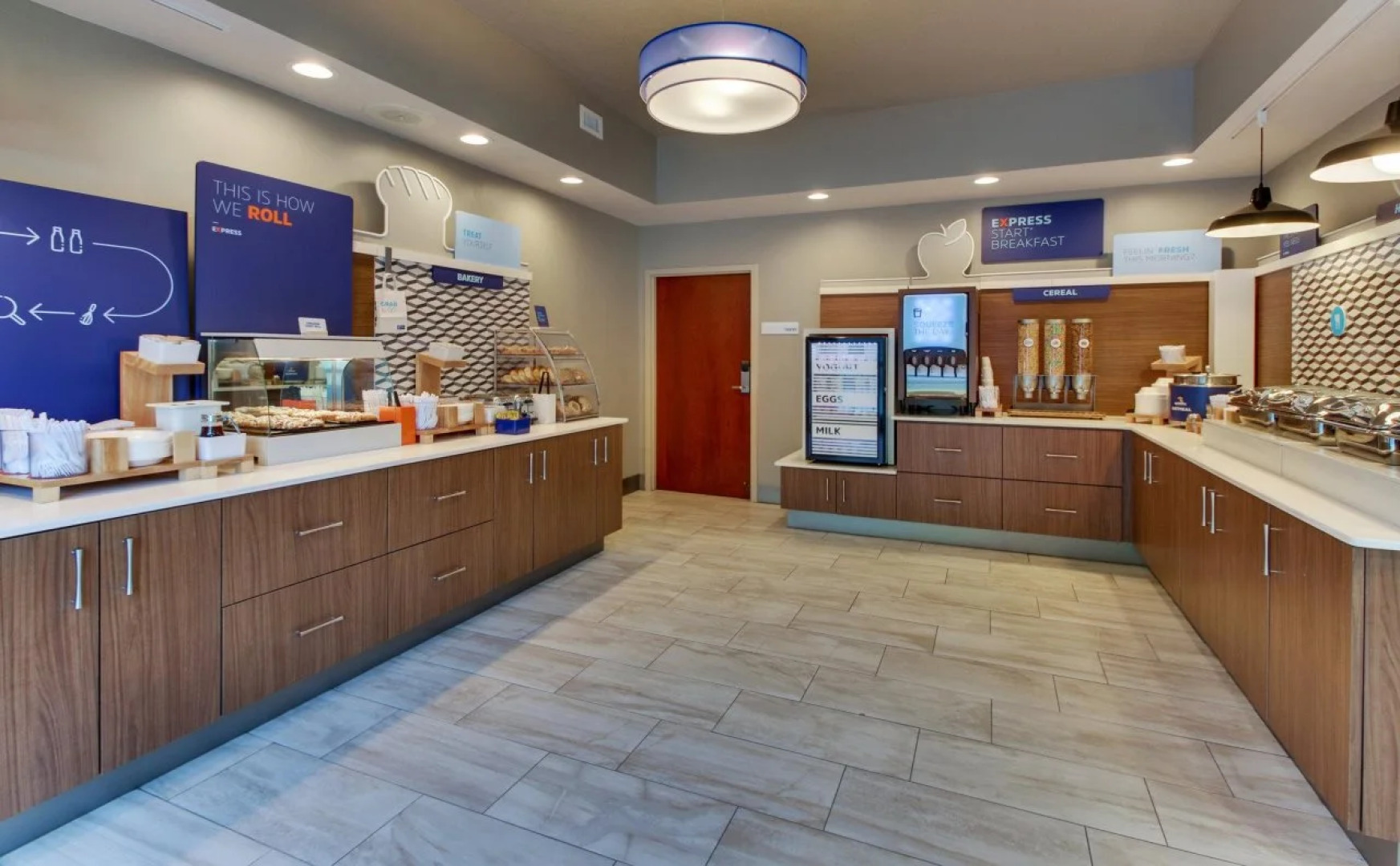 Holiday Inn Express & Suites Atlanta N-Perimeter Mall Area by IHG