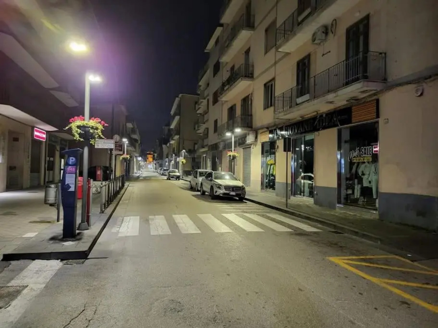 NewLife 8.15 Holiday Home Black