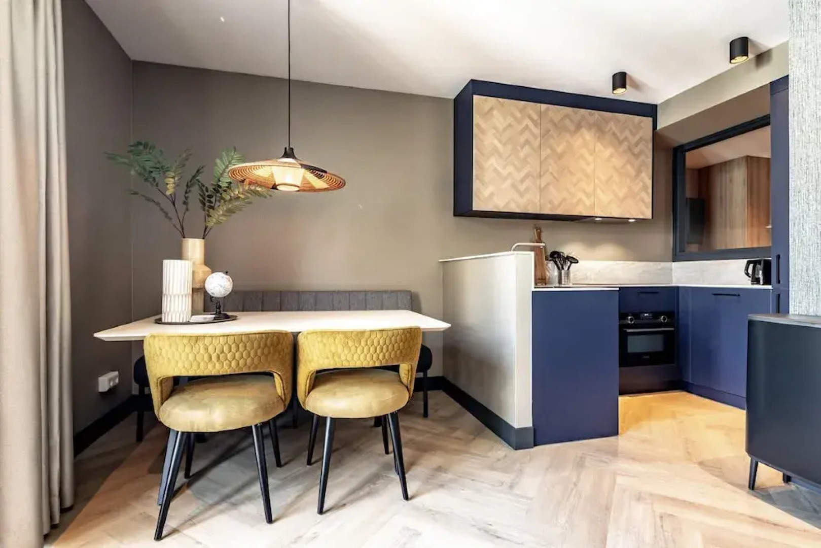 Stylish 2-bedroom Apartment in Delft
