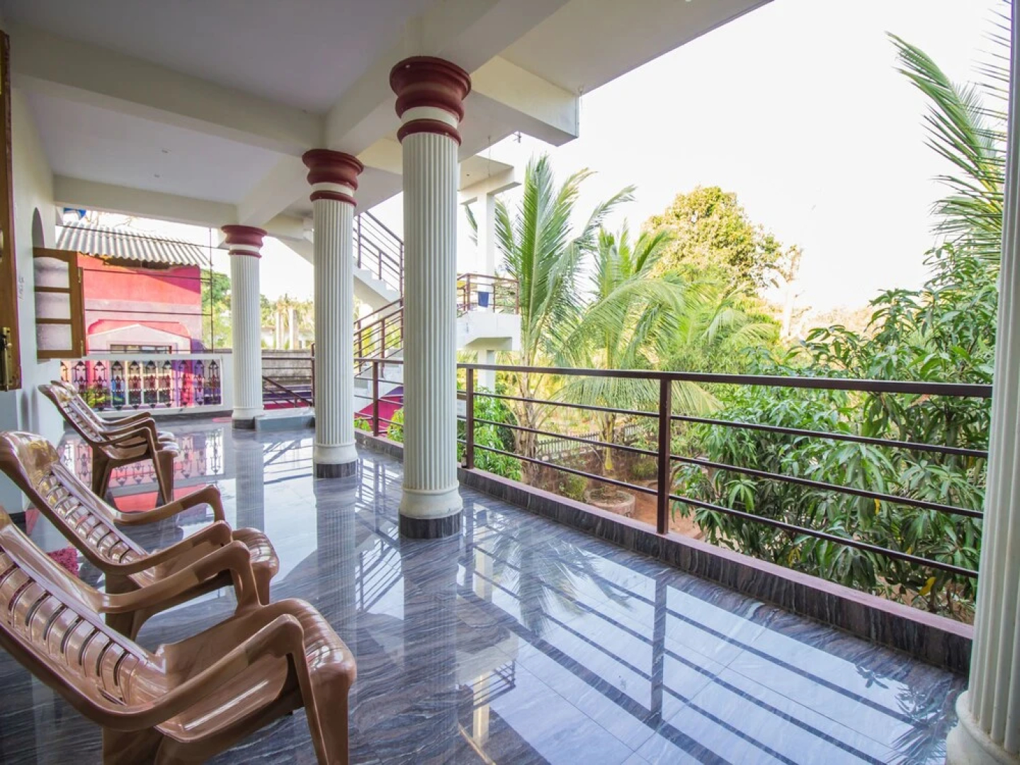 OYO 12852 Home Peaceful 2BHK Ashwem