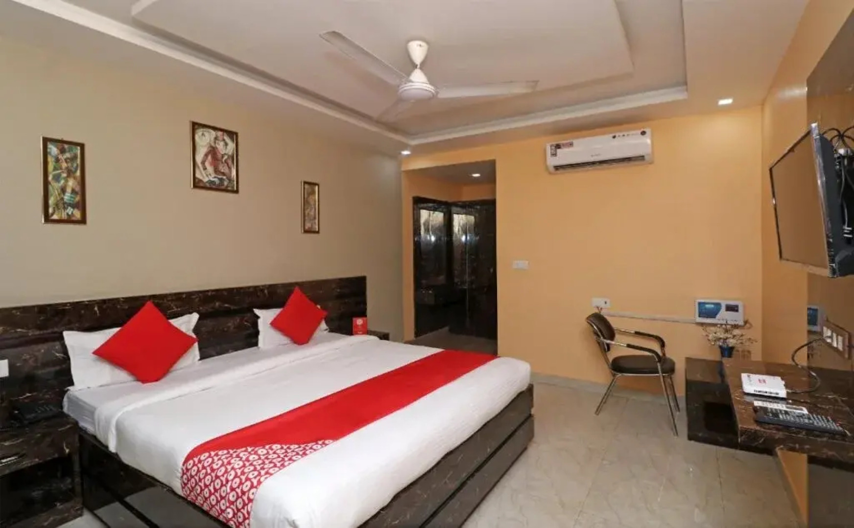 Oyo 26803 Hotel City Inn