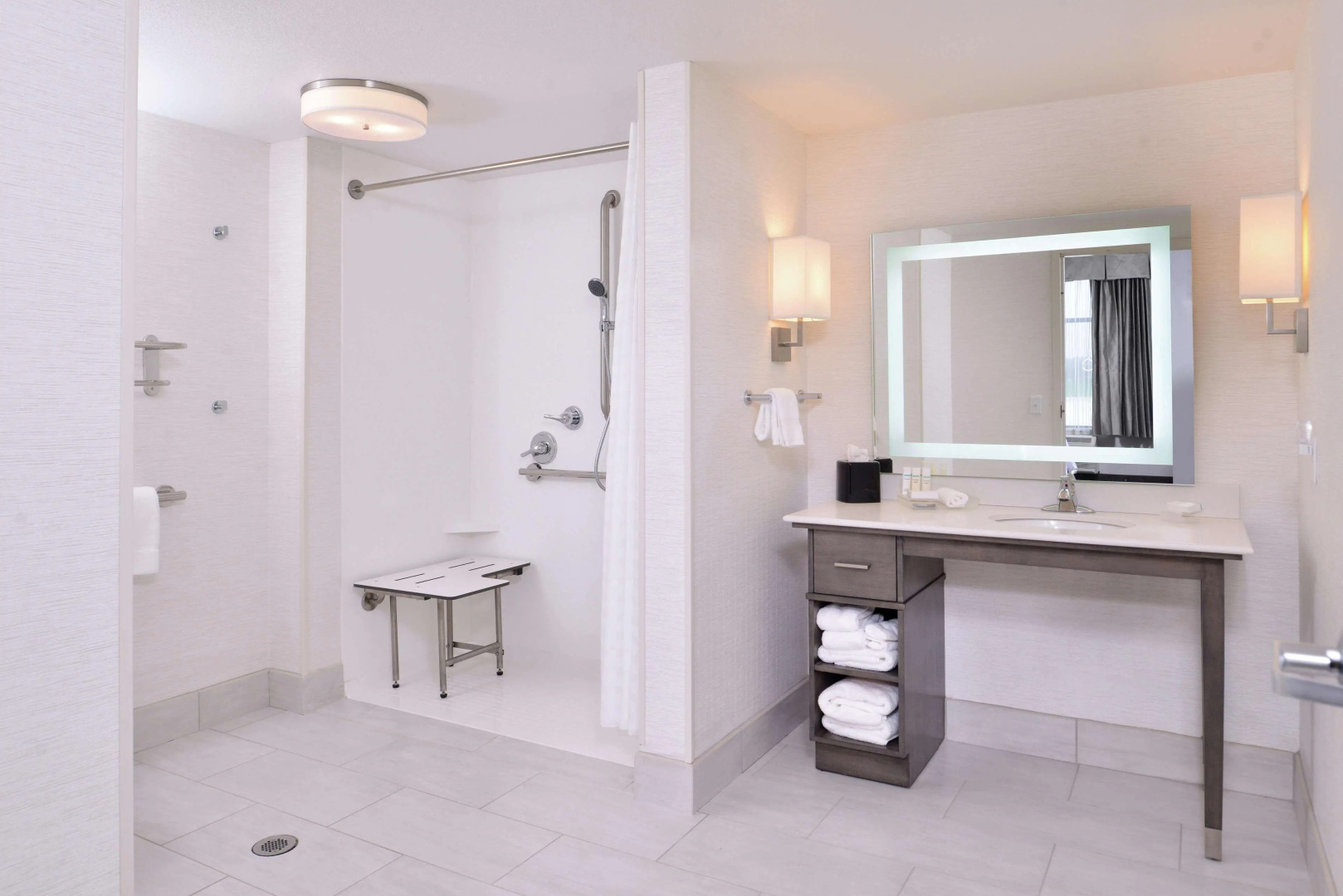 Homewood Suites by Hilton Des Moines Airport