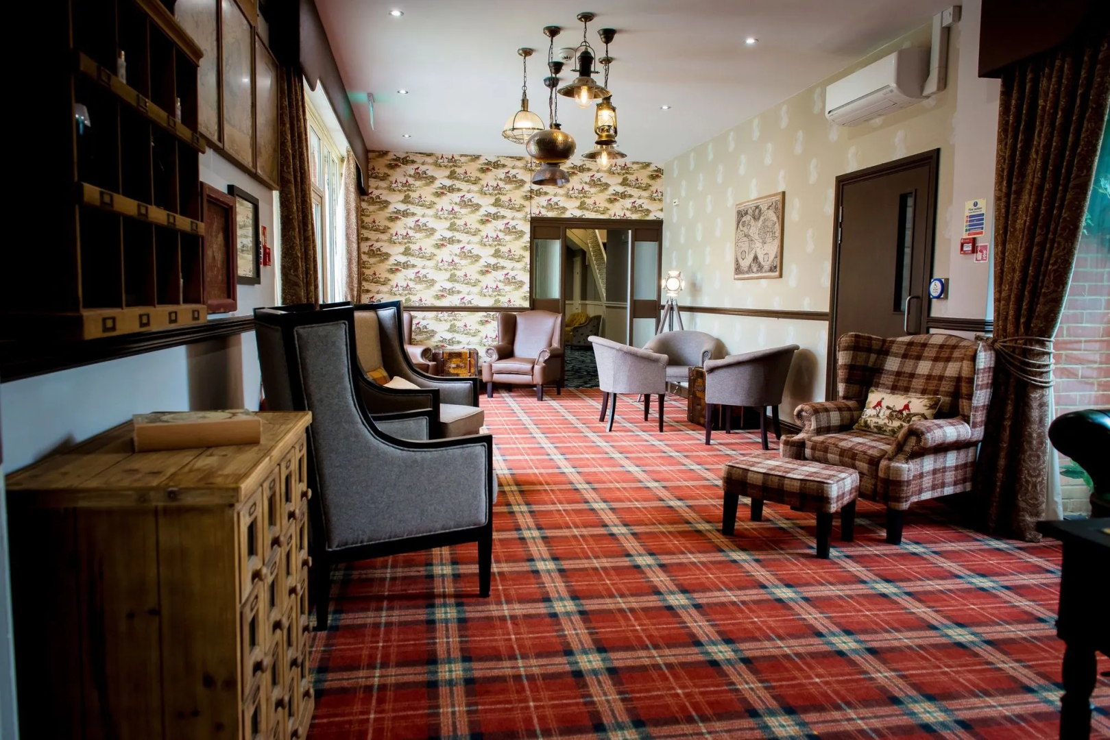 WorldHotels Distinctive Woughton House Hotel
