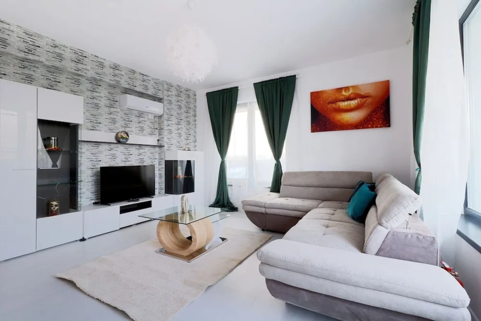 Ambasad’Or Home & Apartments