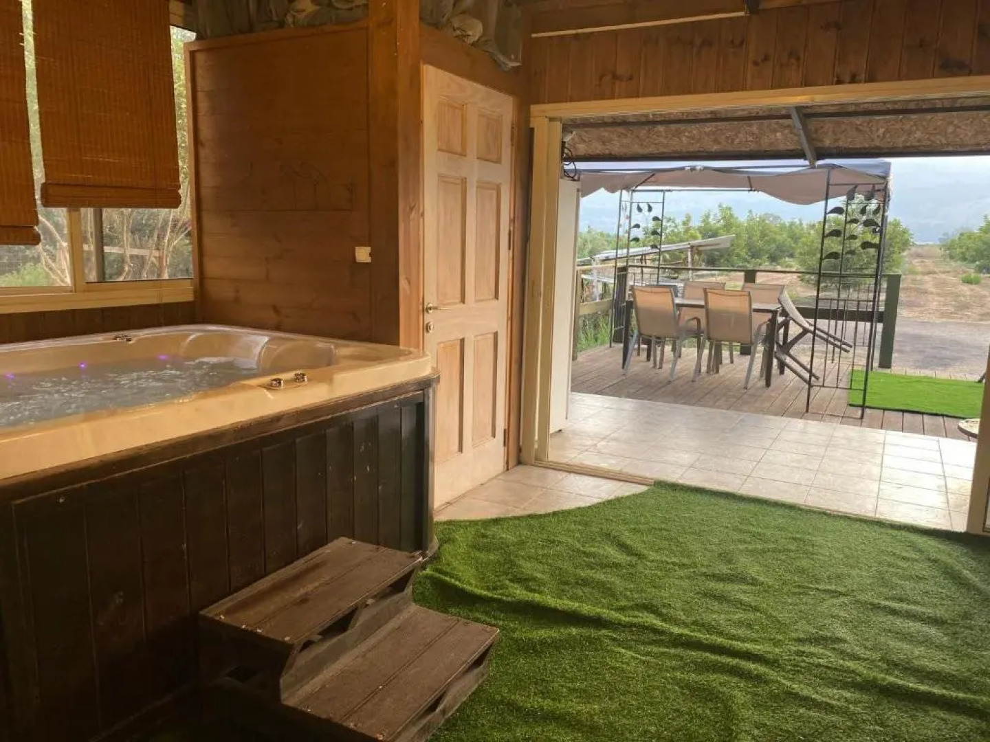 Gross Nofesh and Spa Guesthouse