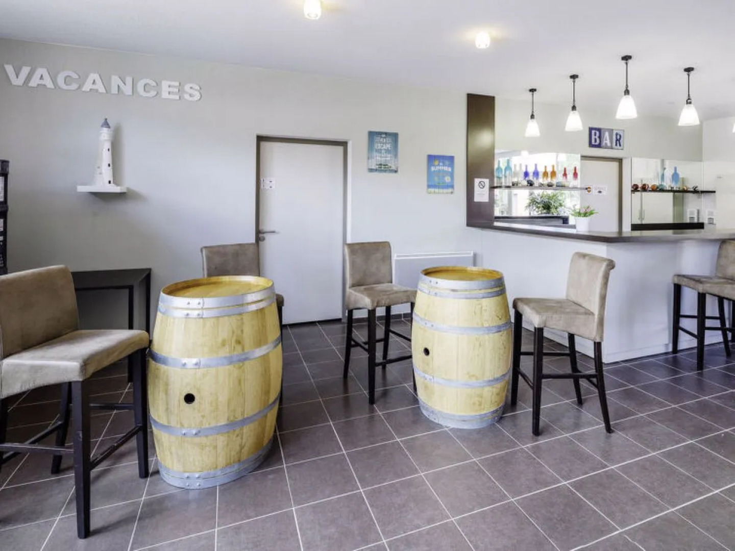 Le Domaine de Bacchus (SIH101)