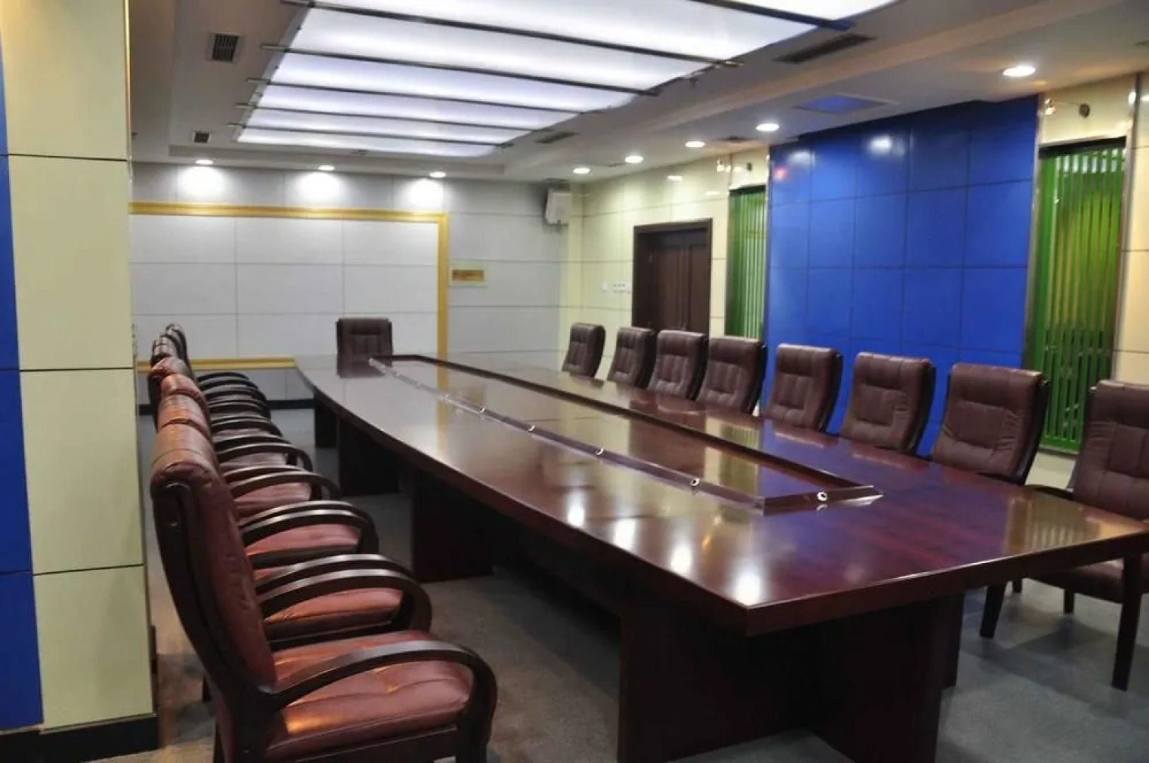 Taiyuan YueJia Hotel