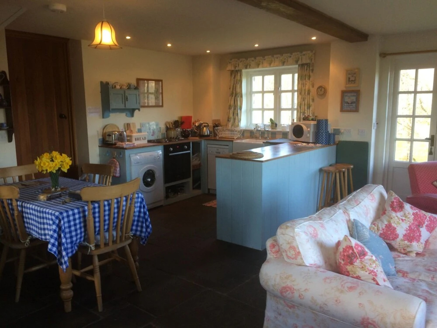 Alltybrain Farm Cottages and B&B