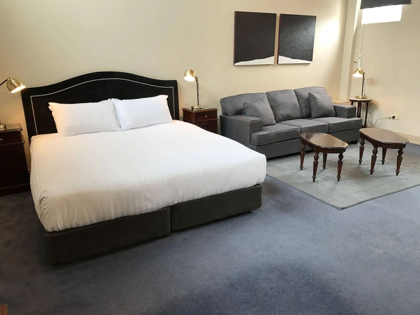 The Macquarie Hotel