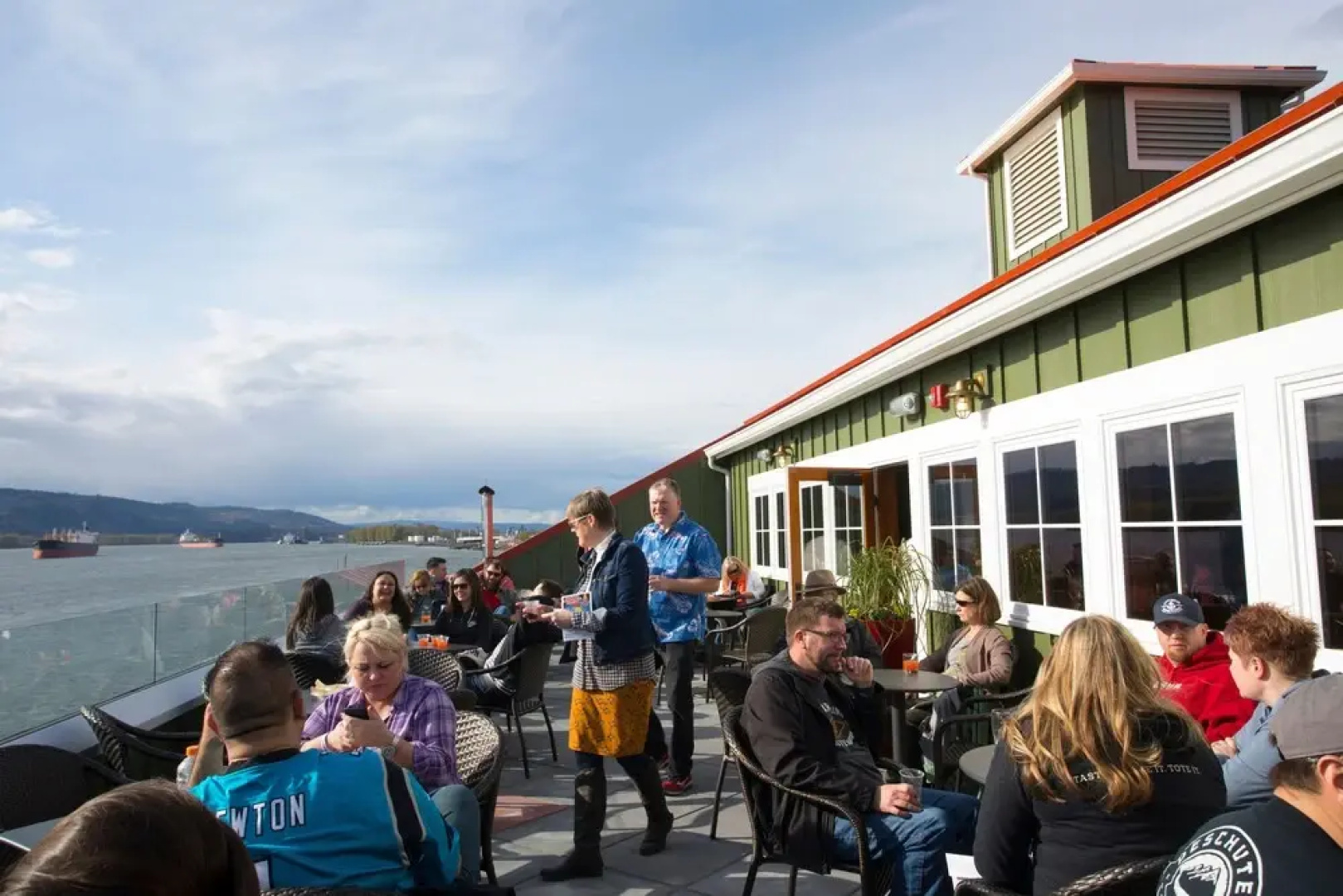 McMenamins Kalama Harbor Lodge