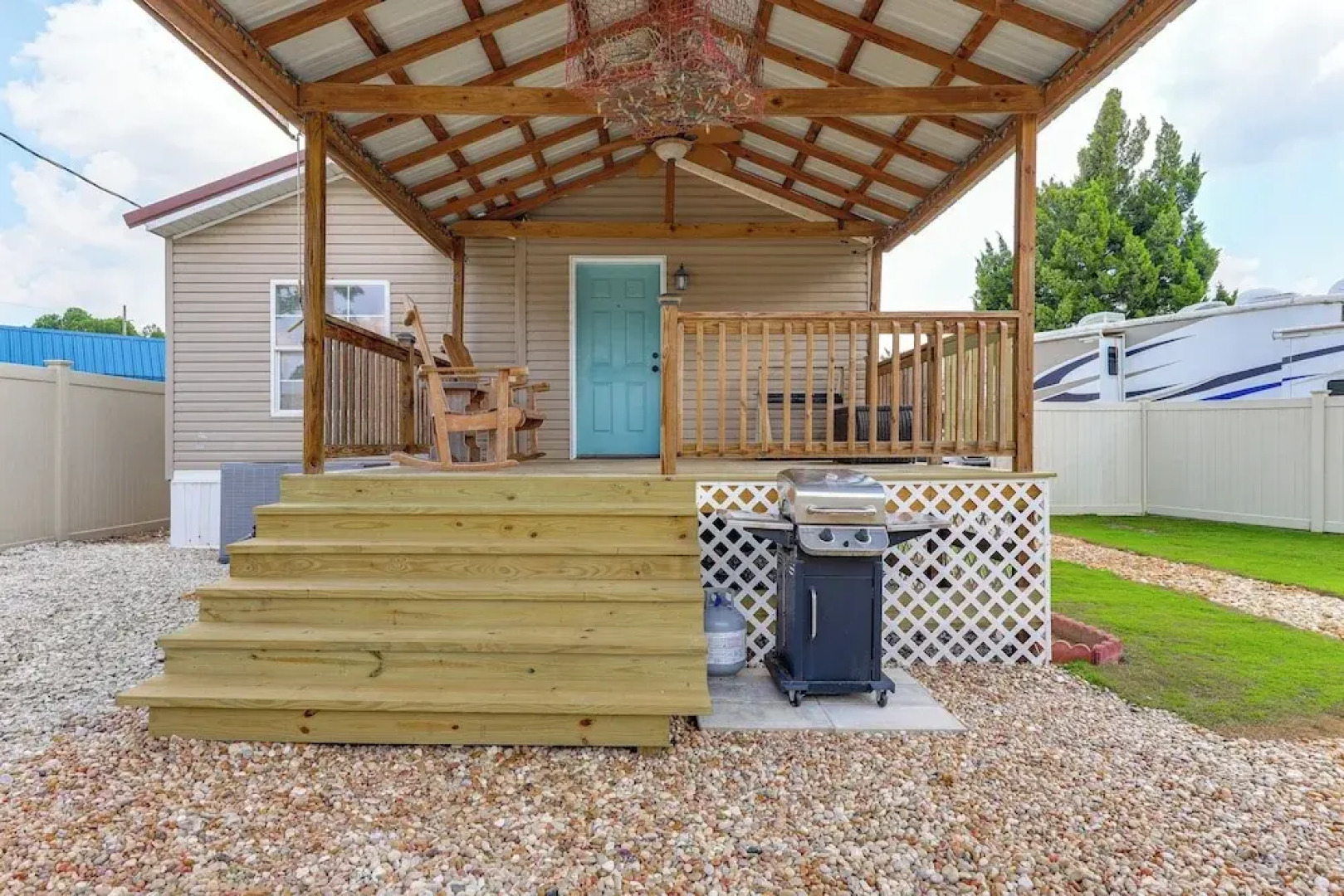 Resort Dock & Boat Ramp: Home w/ Wolf Bay Access