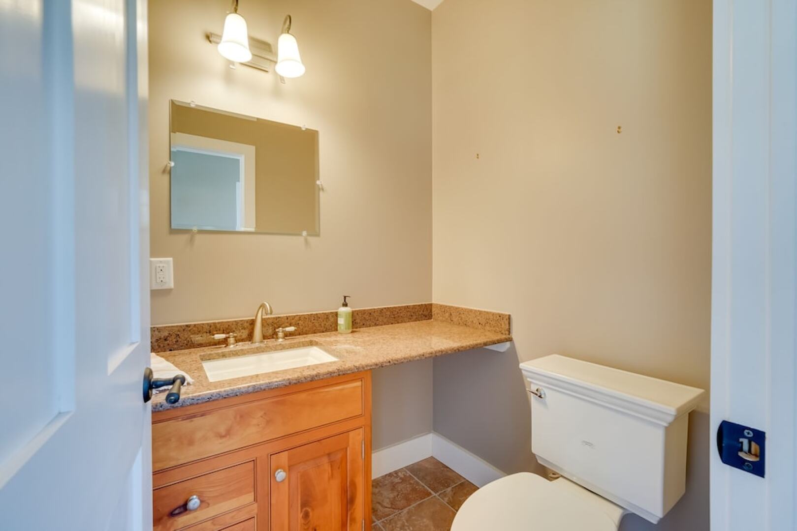 Marlboro Escape: 9 Mi to Mount Snow Resort!