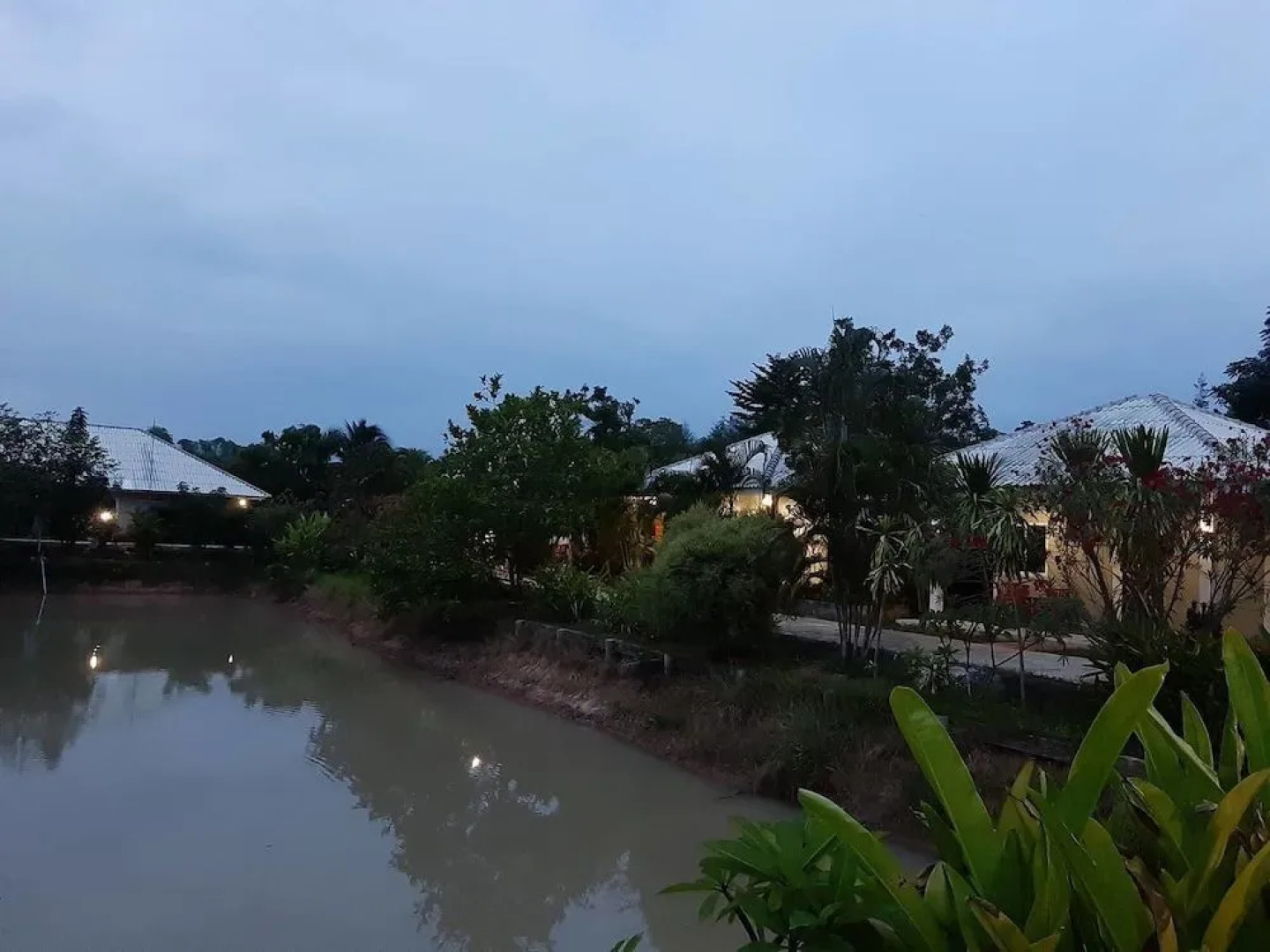 Paradise Resort at Lamphun