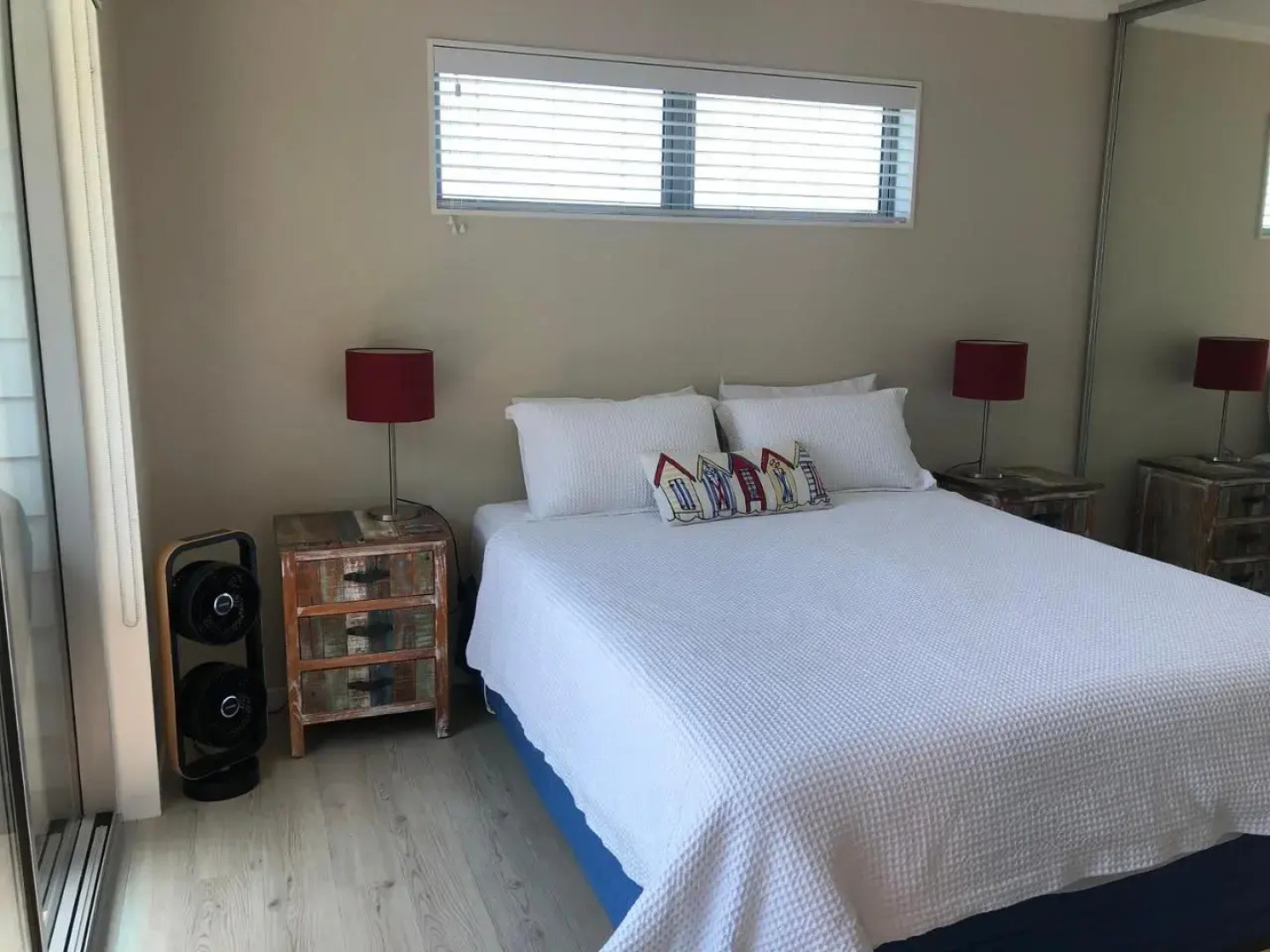 Beach Pod Studio - Tairua Bach